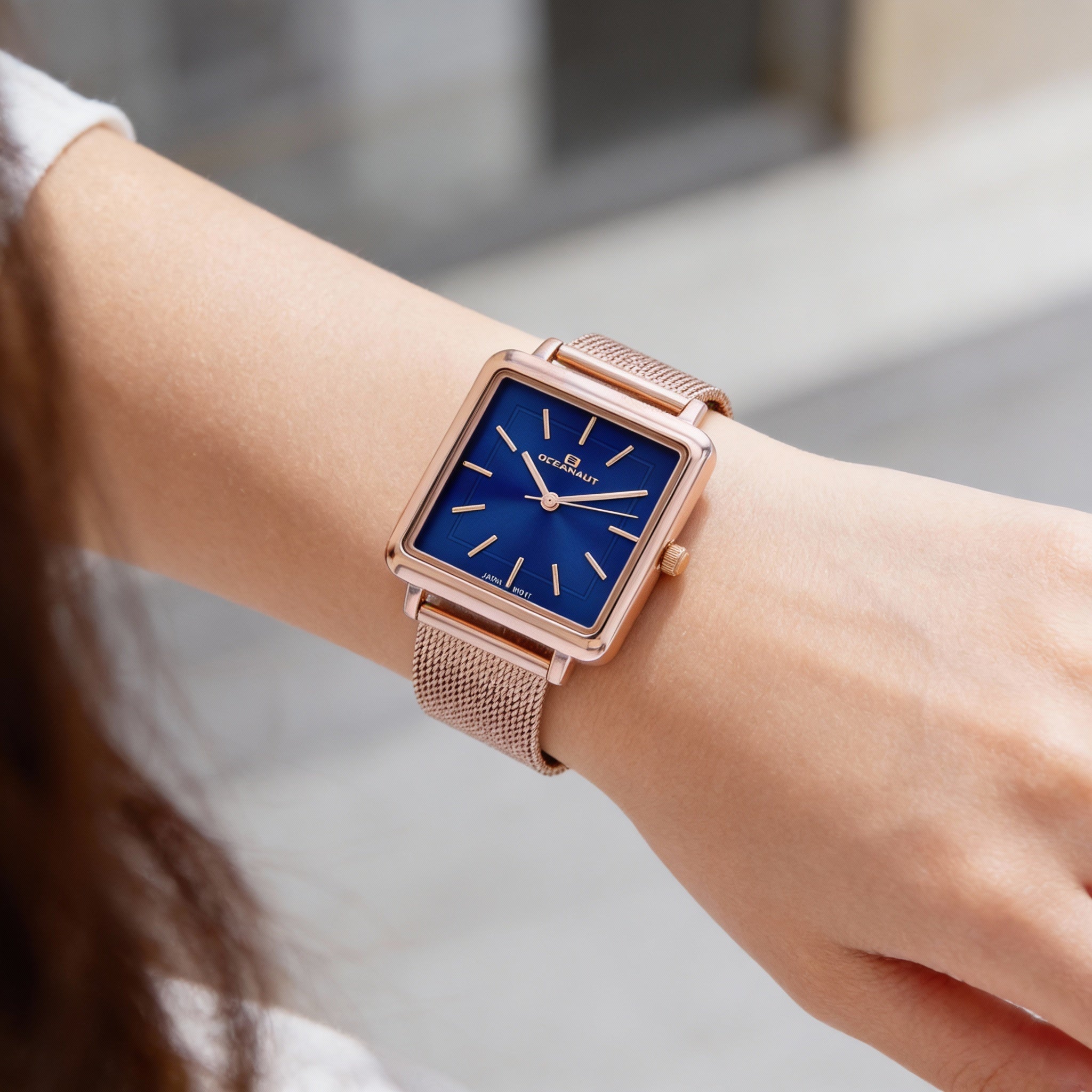 Reloj de cuarzo Oceanaut para mujer, acero inoxidable en oro rosa, esfera azul, resistente al agua y a los arañazos, mineral., Photo 3