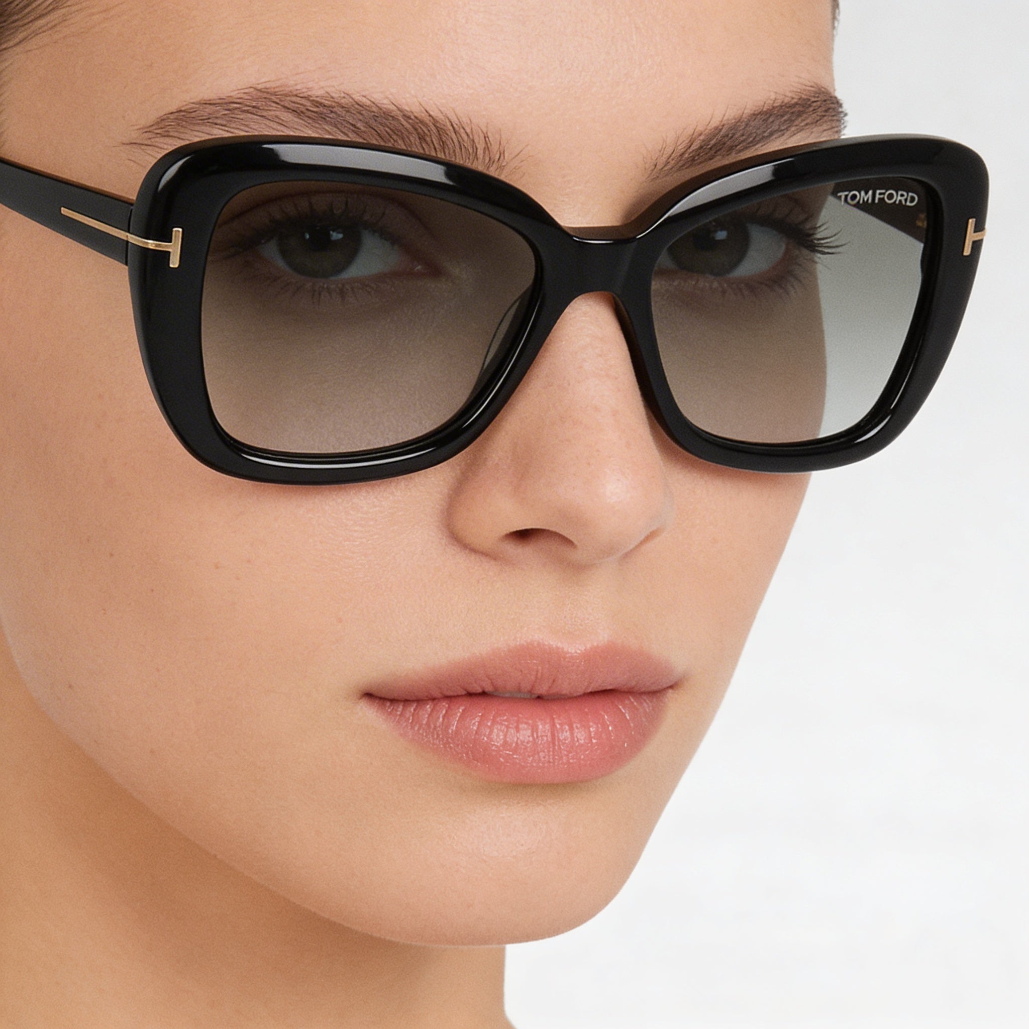 Tom Ford Maeve Women's Black Polycarbonate Butterfly Sunglasses, Smoke Gradient UV Protection, 55mm, Photo 4