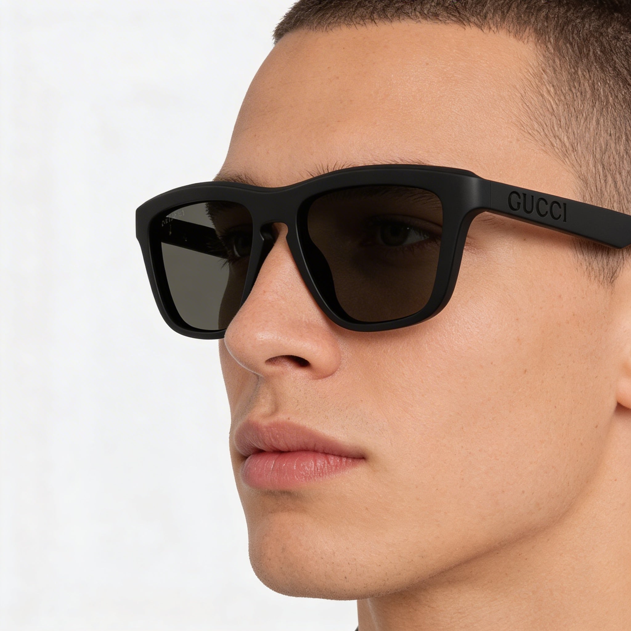 Gucci Casual Men's Sunglasses with Black Acetate Frame & Grey Acetate Lenses, 55mm Lens Width, 18mm Bridge, 145mm Temple Length, Photo 4
