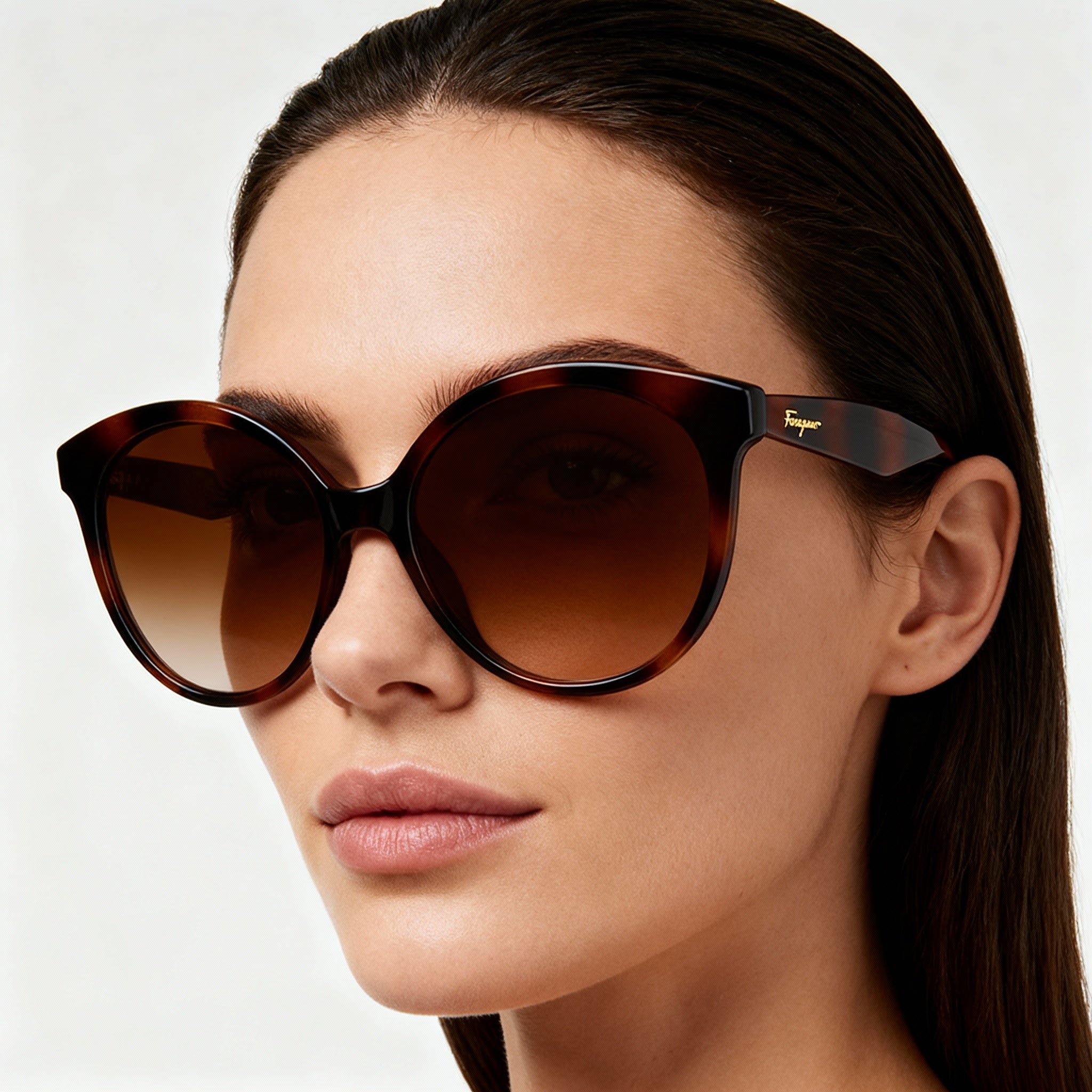 Salvatore Ferragamo Classic Women's Tortoise Plastic Round Non-Polarized Sunglasses Brown Gradient Lenses 58mm, Photo 4