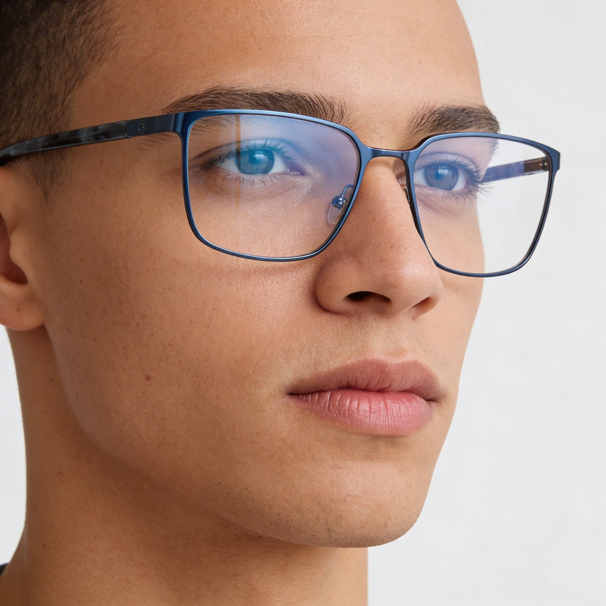 GUESS Gu50243 Gafas para Hombre con Montura de Metal Acabado Azul Mate y Brillante, y Lentes de Policarbonato 58mm, Photo 5