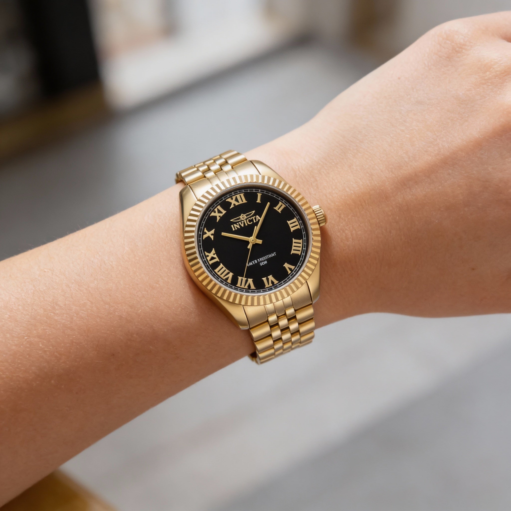 Reloj Invicta Specialty 47417 para mujer, con pulsera de acero inoxidable, esfera negra, cuarzo electrónico, 36 mm, resistente al agua., Photo 3