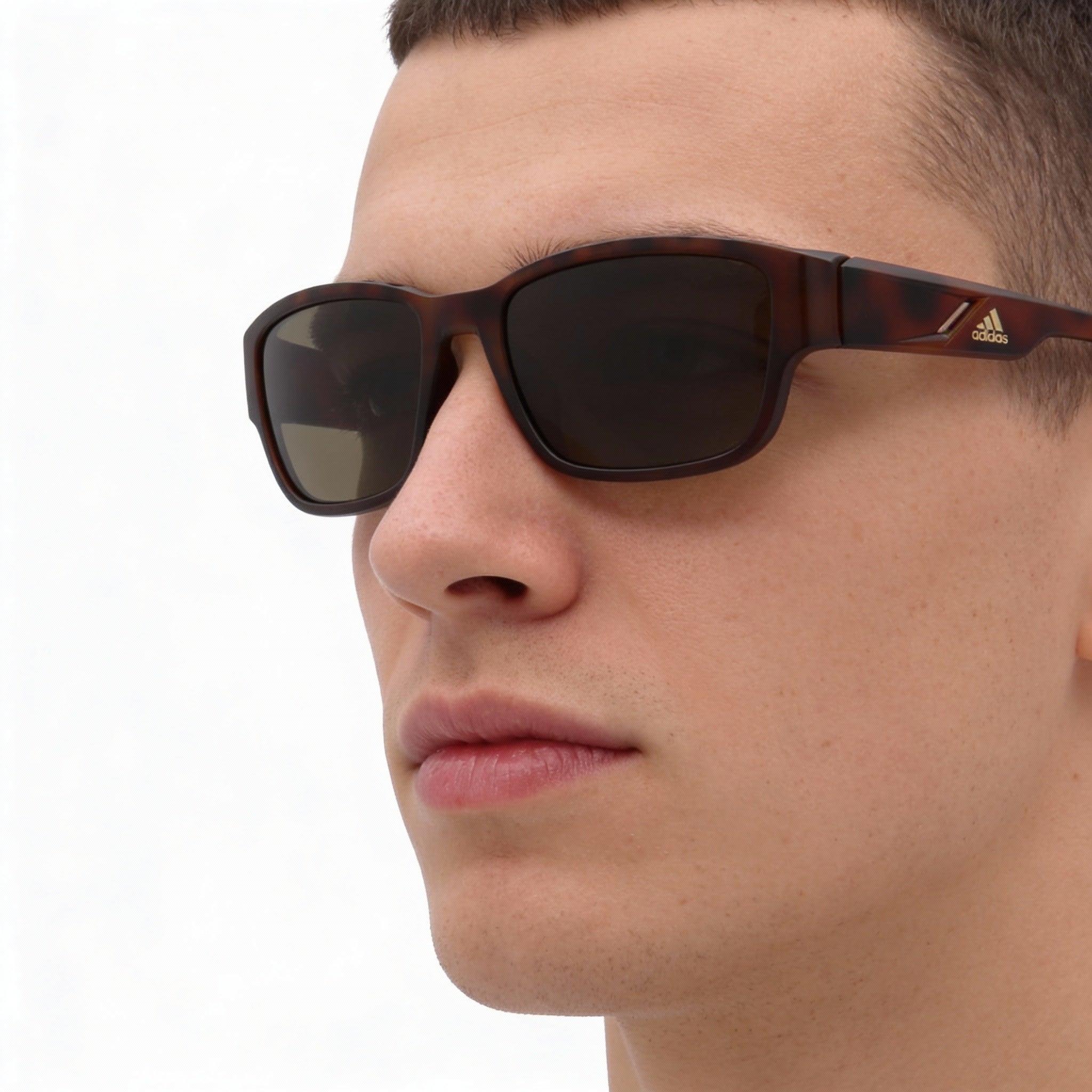 Gafas de sol adidas Classic TR90 para hombre, montura de plástico, lentes color ámbar habano oscuro, protección UV, 57 mm, Photo 4