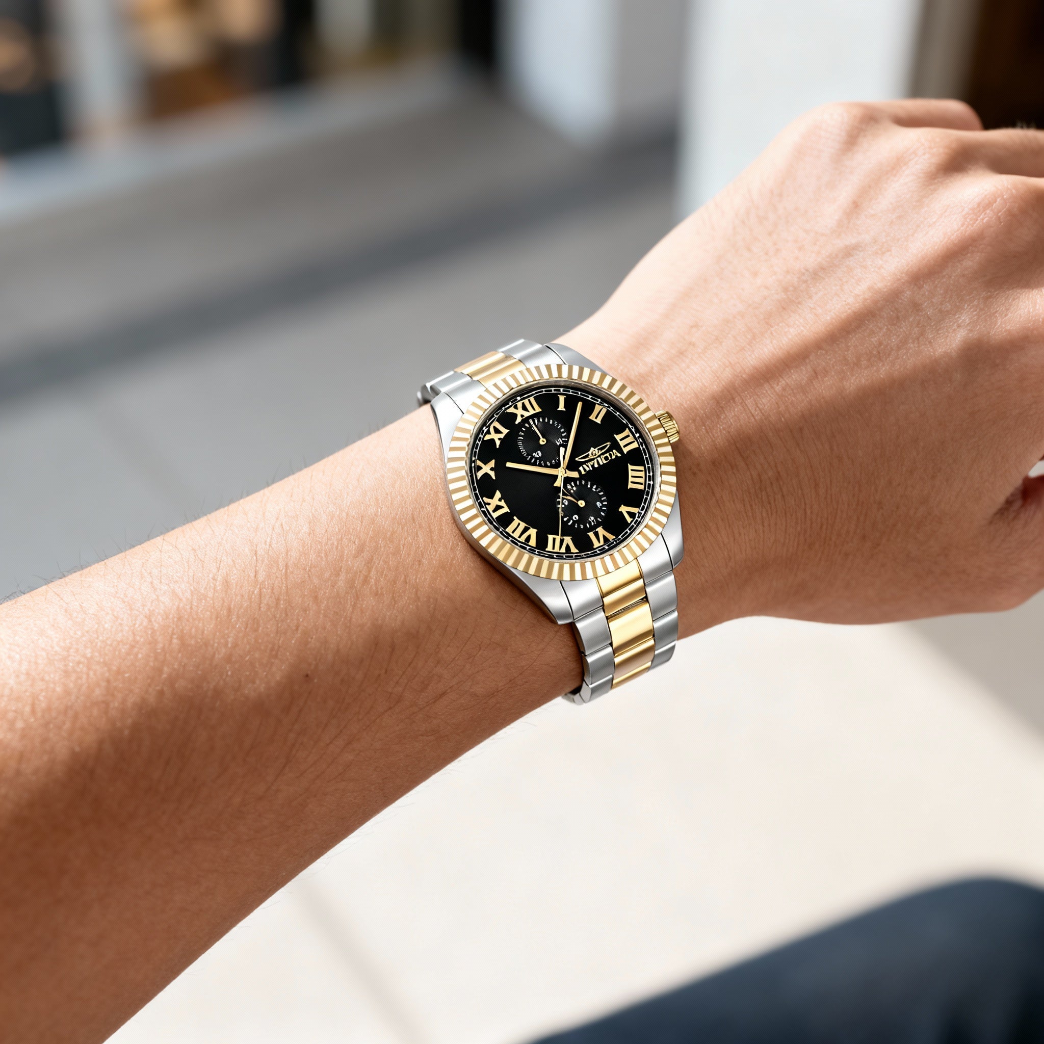 Reloj Invicta Specialty 47425 unisex con cronógrafo de acero inoxidable plateado y esfera negra de 43 mm, Photo 4