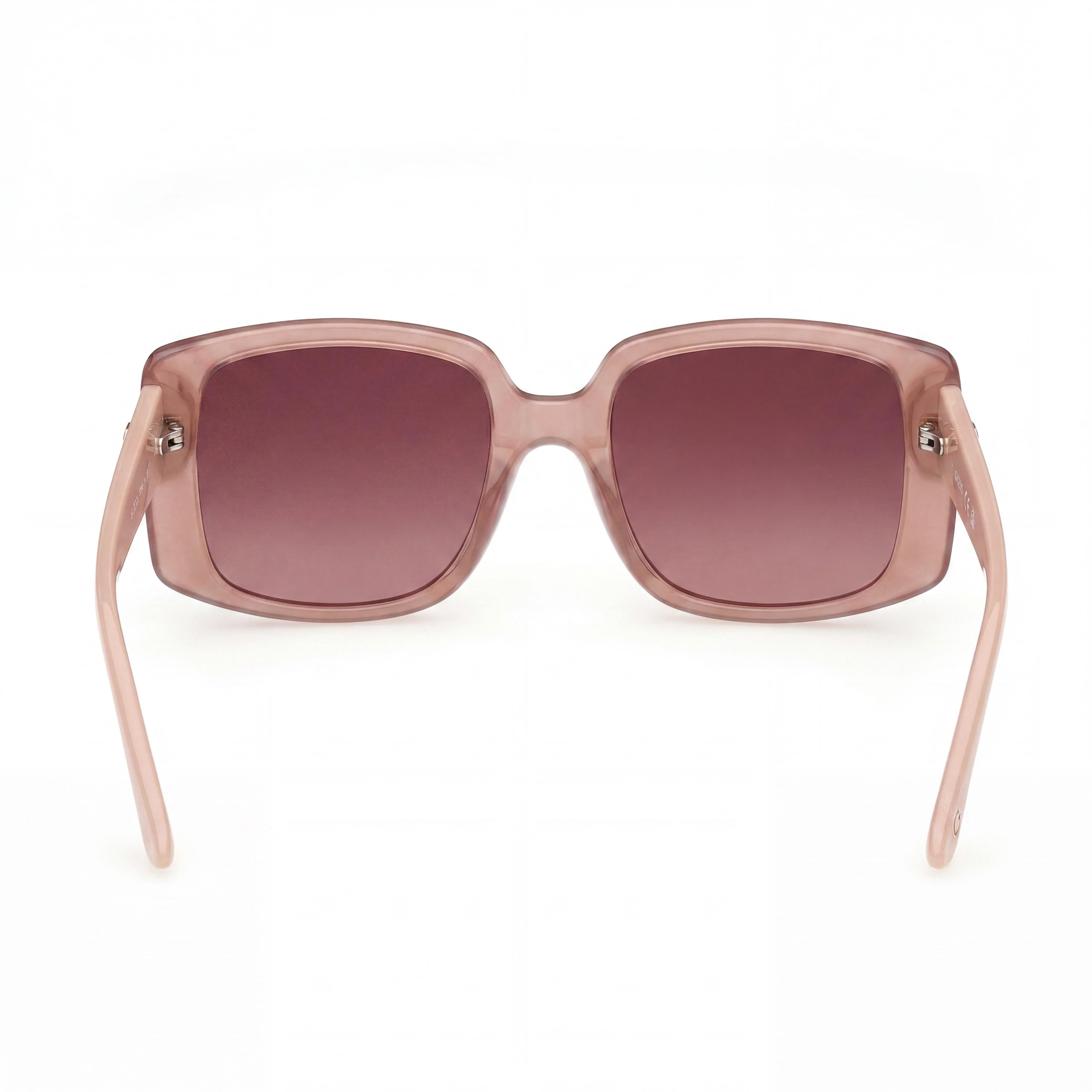 GUESS Women's Emery Oversize Square Plastic Sunglasses, Bright Beige Frame, Gradient Brown Lenses, UV Protection, Photo 4