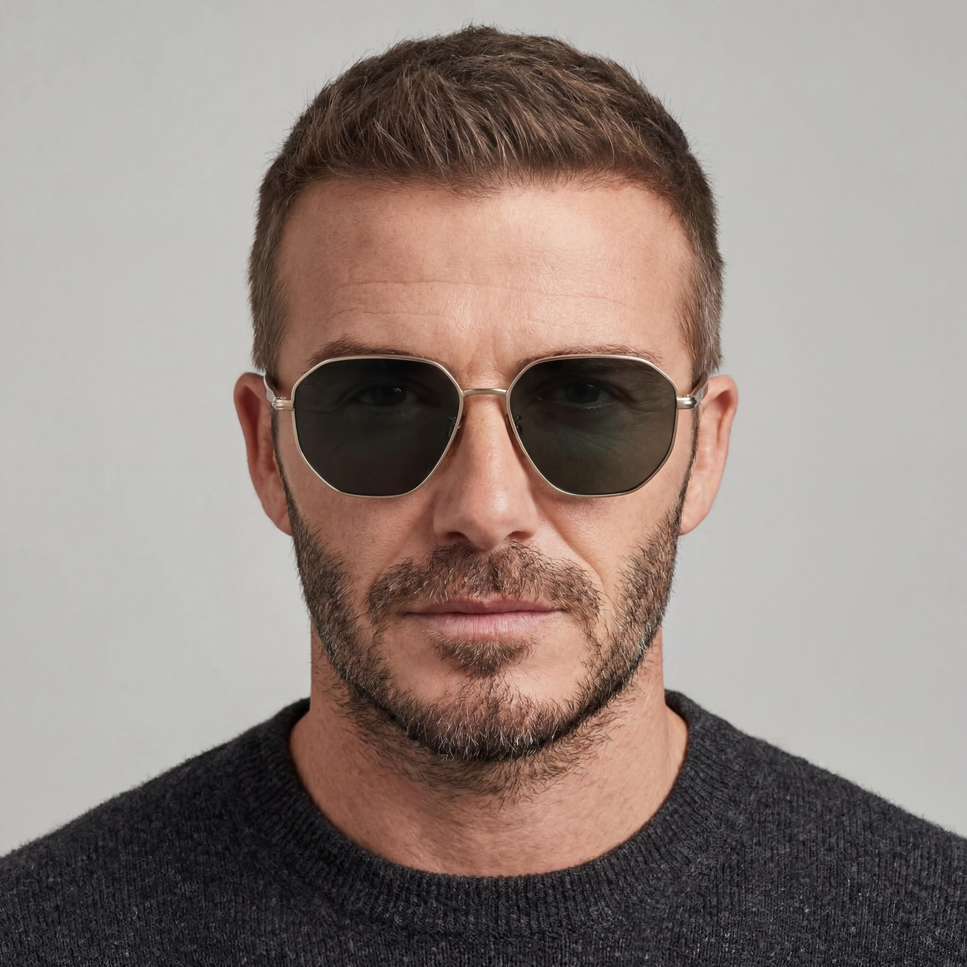 Beckham Modern Men's Metal Frame Sunglasses, Gold Horn Color, Polycarbonate Lenses, 60mm Lens Width, Photo 4