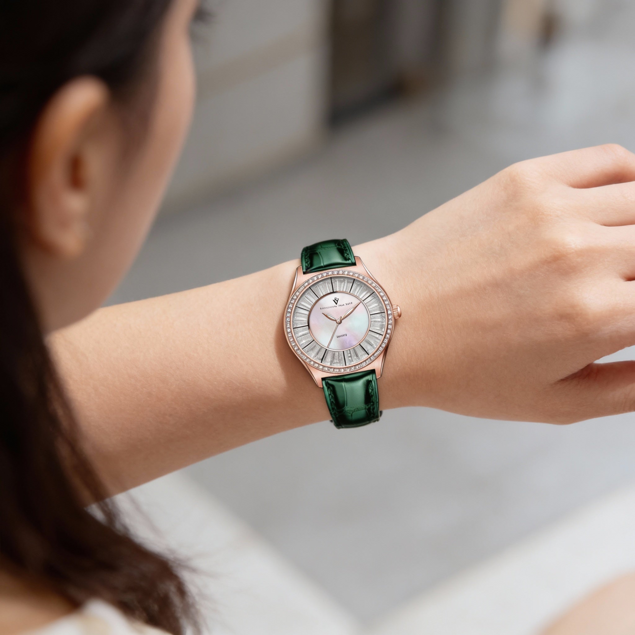 Reloj moderno Christian Van Sant para mujer, resistente al agua, con esfera de nácar, caja de acero inoxidable y correa de piel, Photo 2