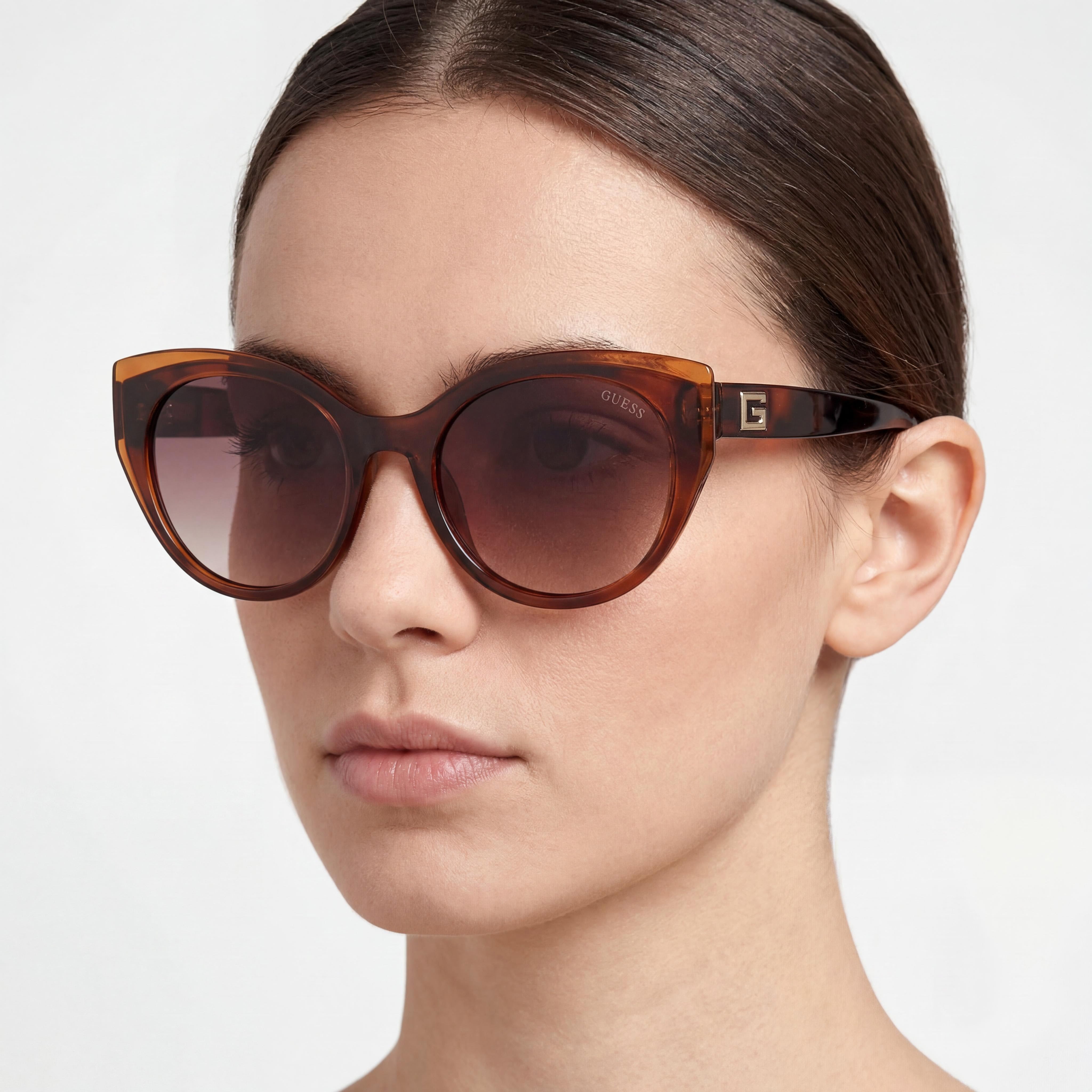 GUESS Women's Round Sunglasses, UV Protection, Composite Dark Havana Frame, Gradient Brown Polycarbonate Lenses, 53mm, Photo 4