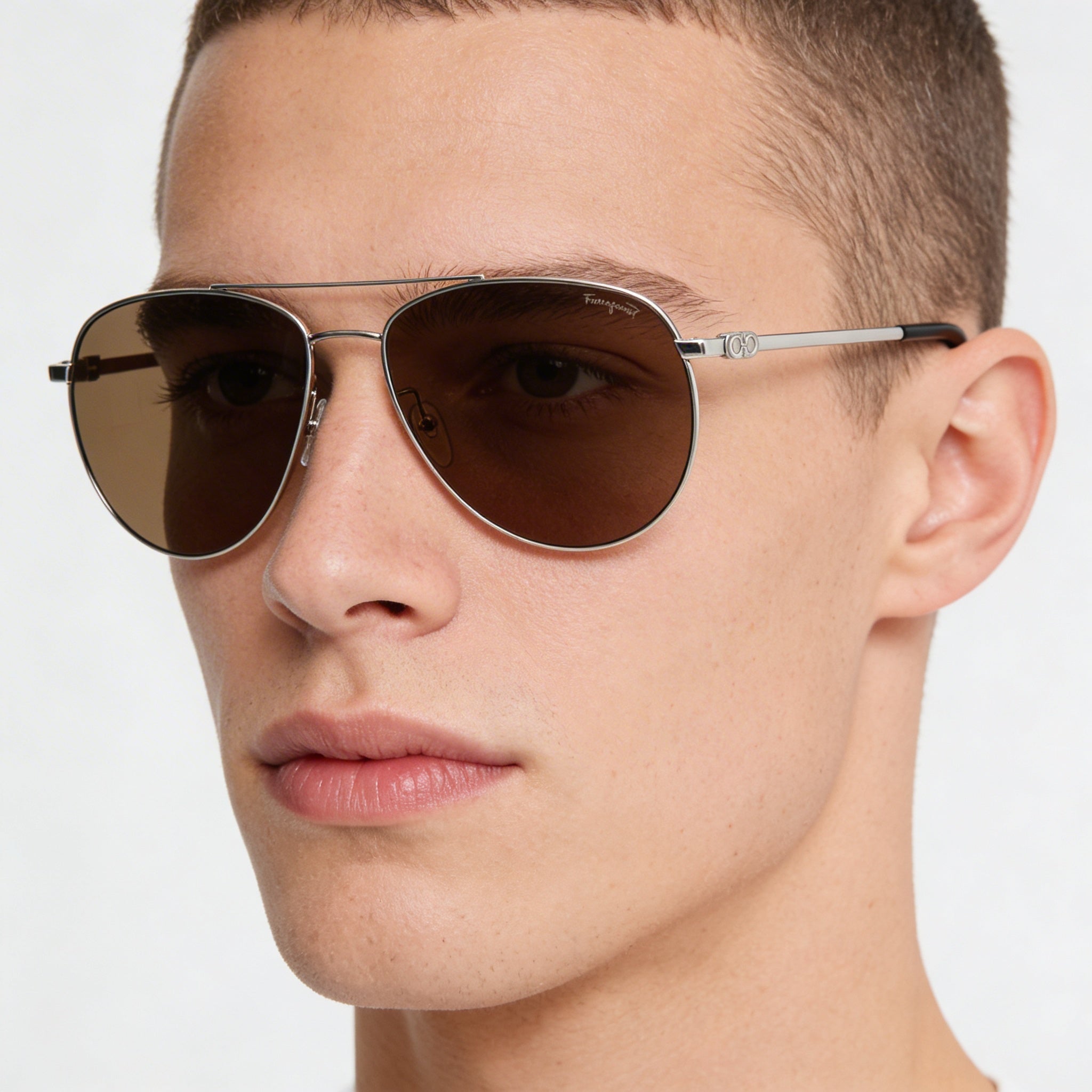 Salvatore Ferragamo Unisex Aviators Sunglasses Silver Metal Frame Brown UV Protected Lenses 60-15-140, Photo 3