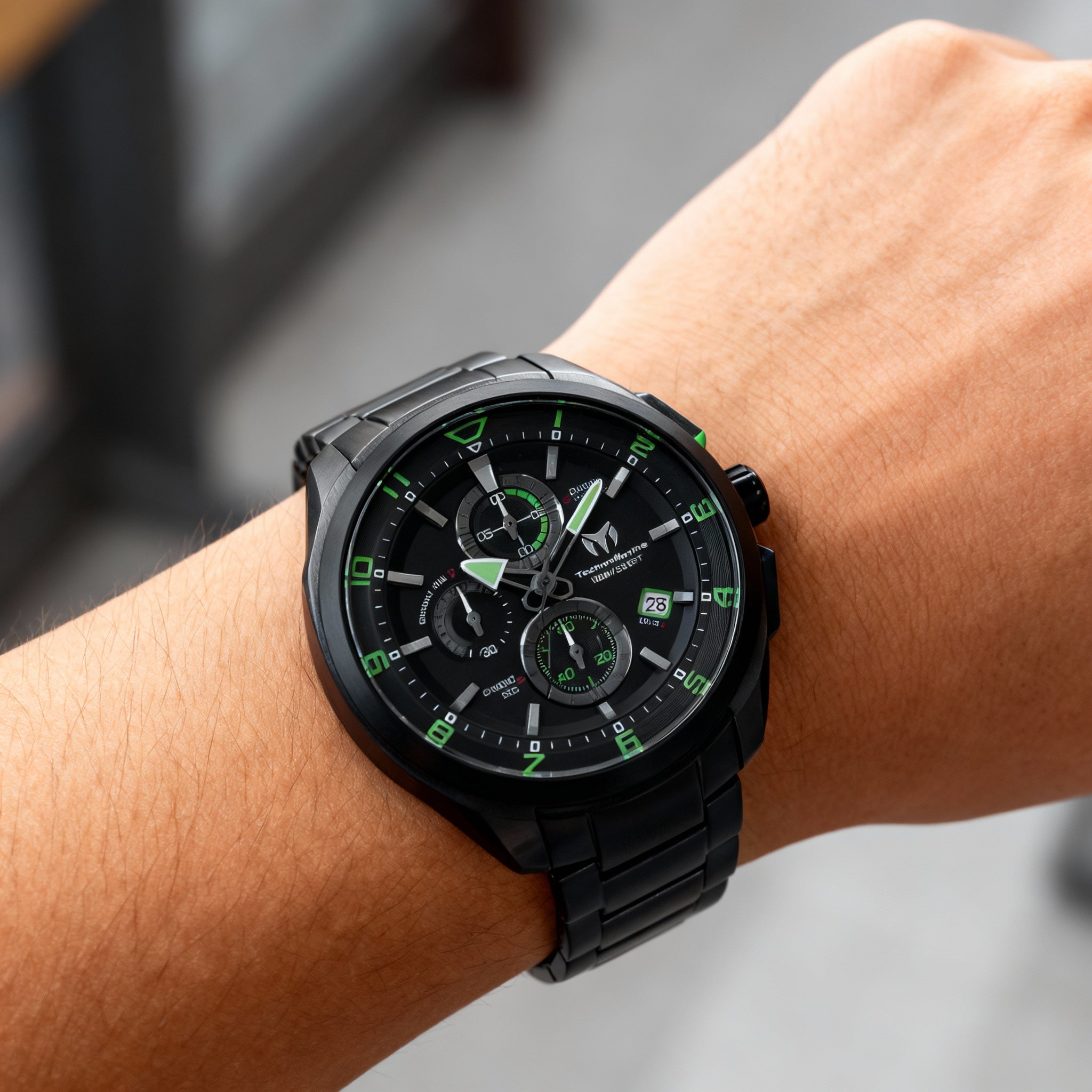 TechnoMarine OCEAN - QUANTUM TM-318121 Men's Quartz Watch, 44mm Stainless Steel Case & Bracelet, Black Dial, Photo 3