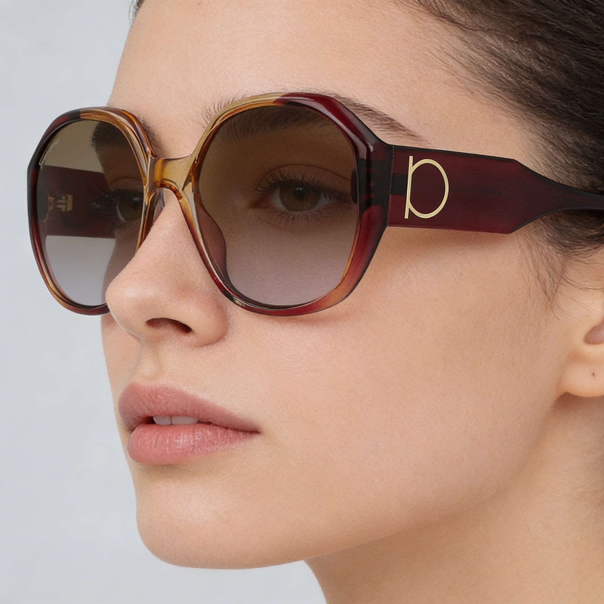 Gafas de sol clásicas Ferragamo para mujer, de plástico, color vino y caramelo, con protección UV, 60 mm, Photo 4