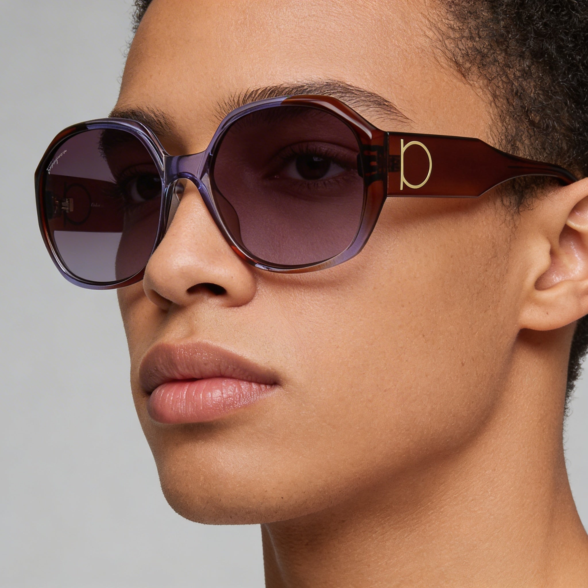 Salvatore Ferragamo Classic Unisex Plastic Frame Sunglasses UV Protection Violet Brown Gradient 60-18-145mm, Photo 3