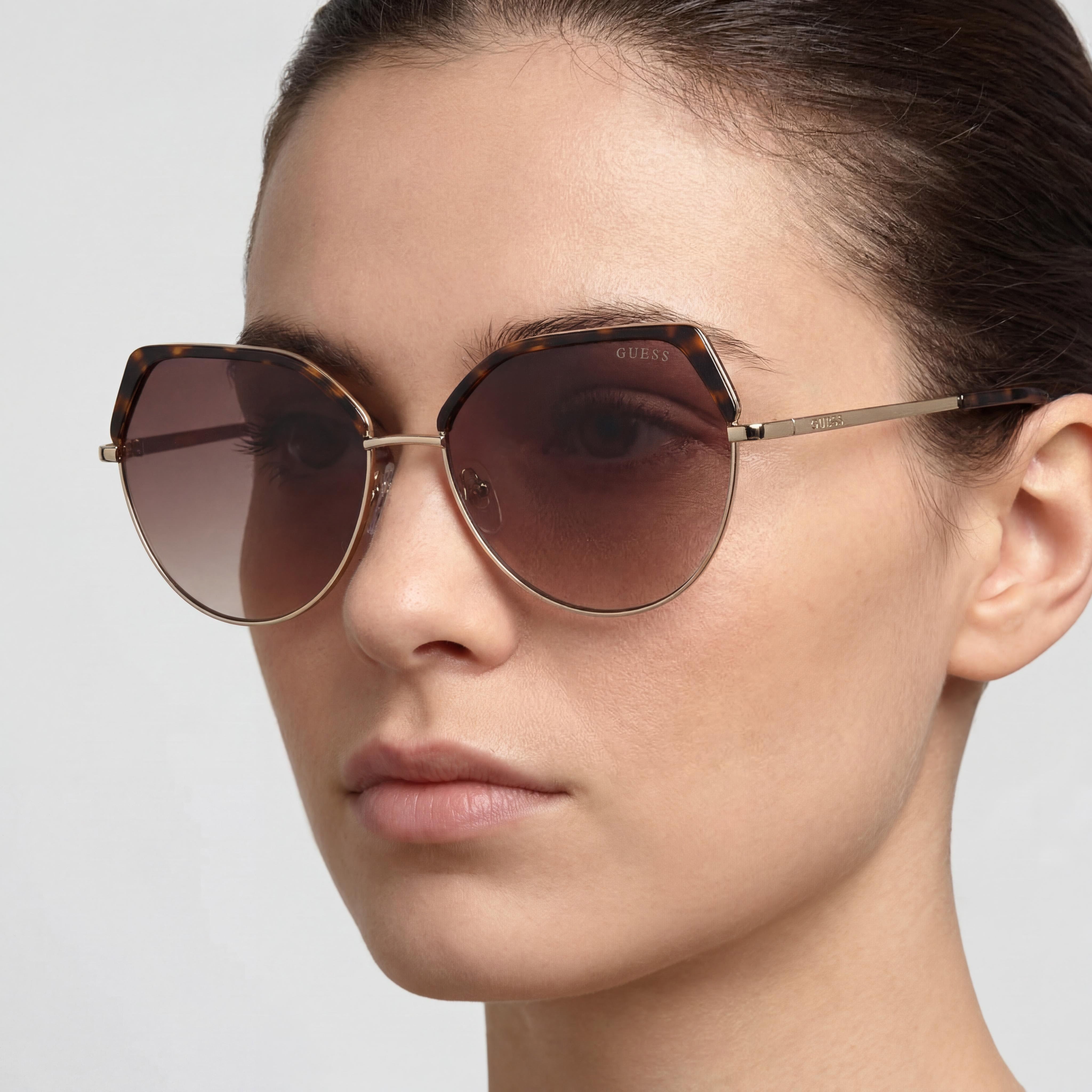 GUESS GU773652F58 Gafas de sol unisex de metal havana oscuro con lentes marrones degradadas de 58 mm y protección UV, Photo 4
