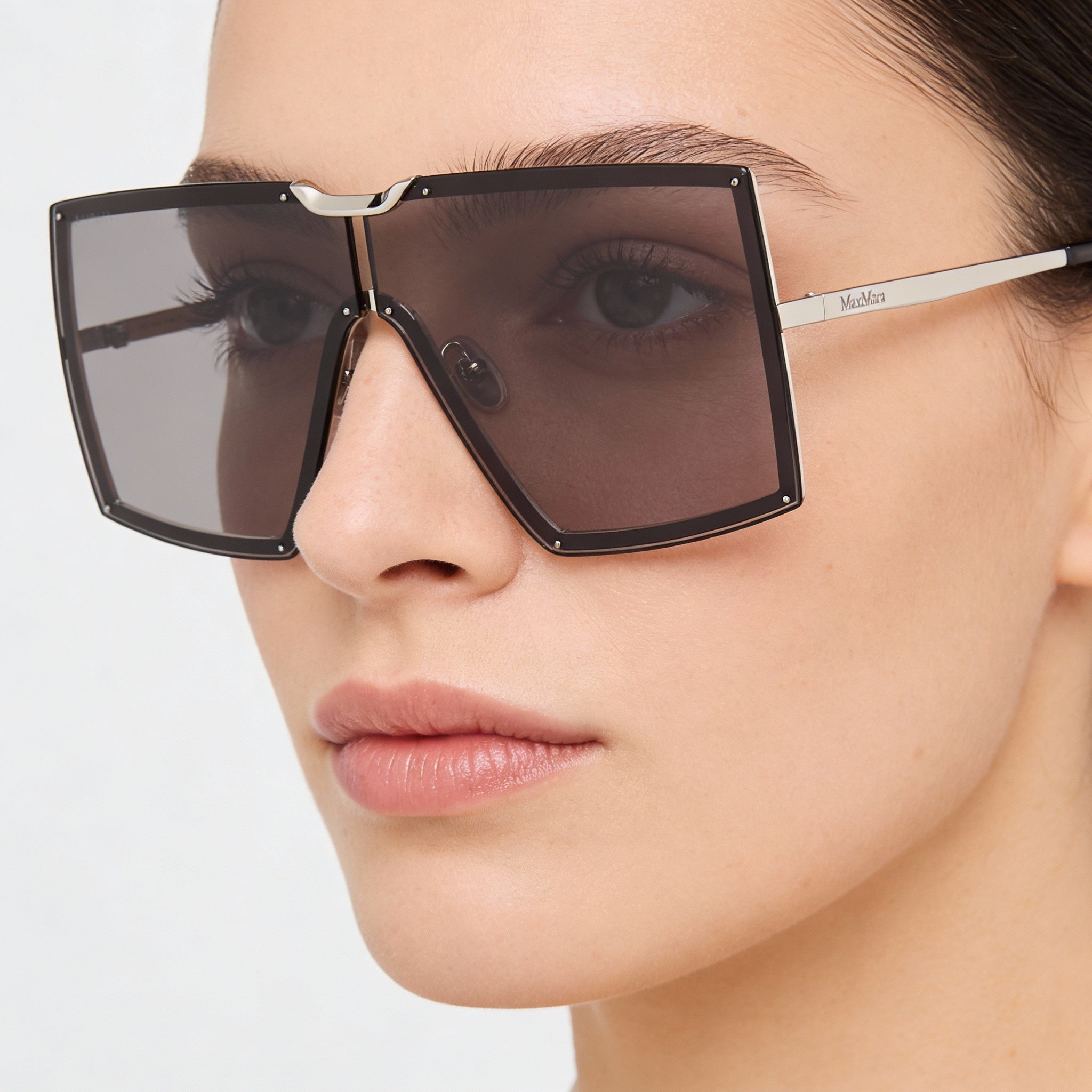 MaxMara Modern Women's Sunglasses with Shiny Palladium Frame and Smoke Lenses, size 69-3-135, Photo 4
