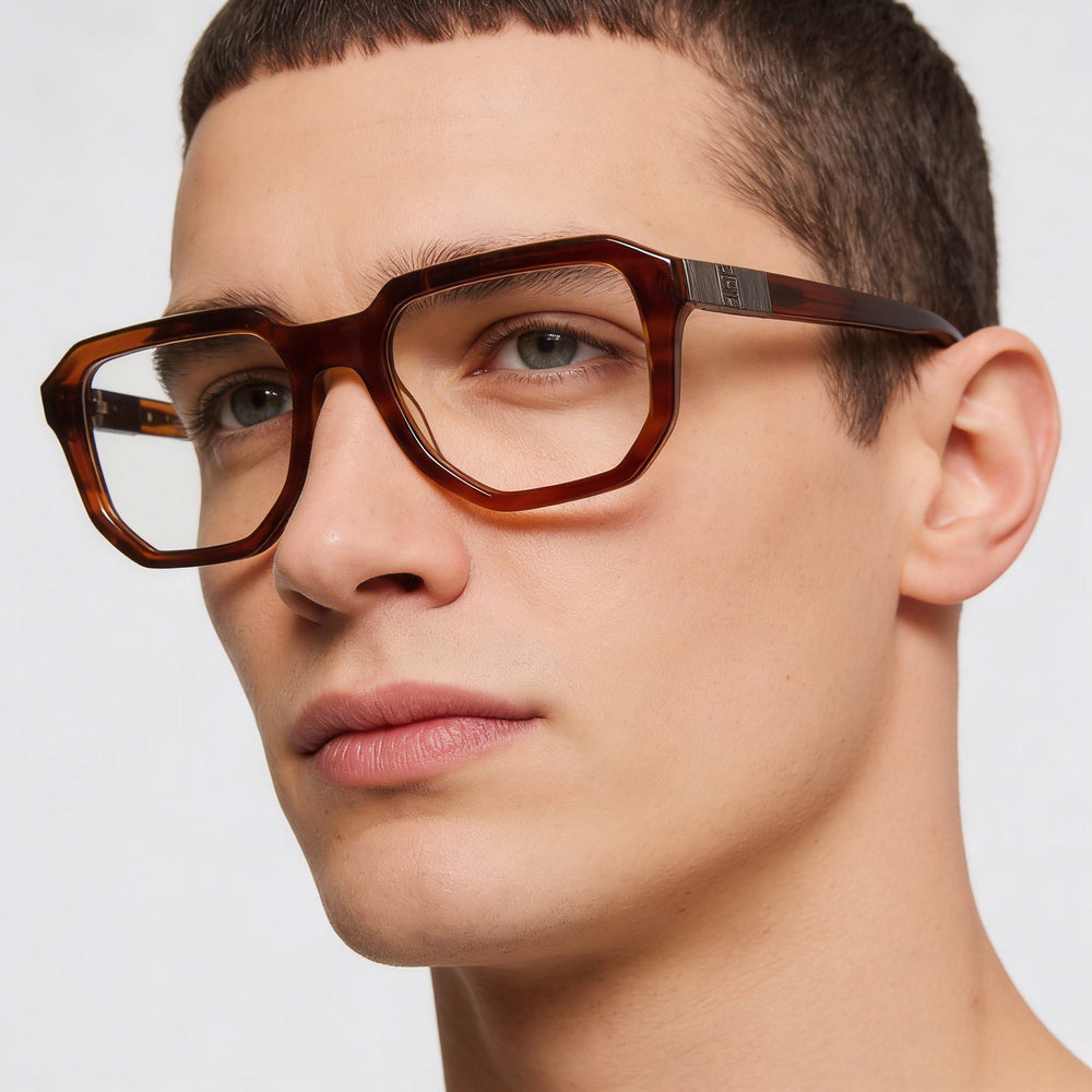 GUESS Gu50332 Men's Light Brown/Horn Plastic Optical Frames Lens 52mm Bridge 19mm Temple 140mm