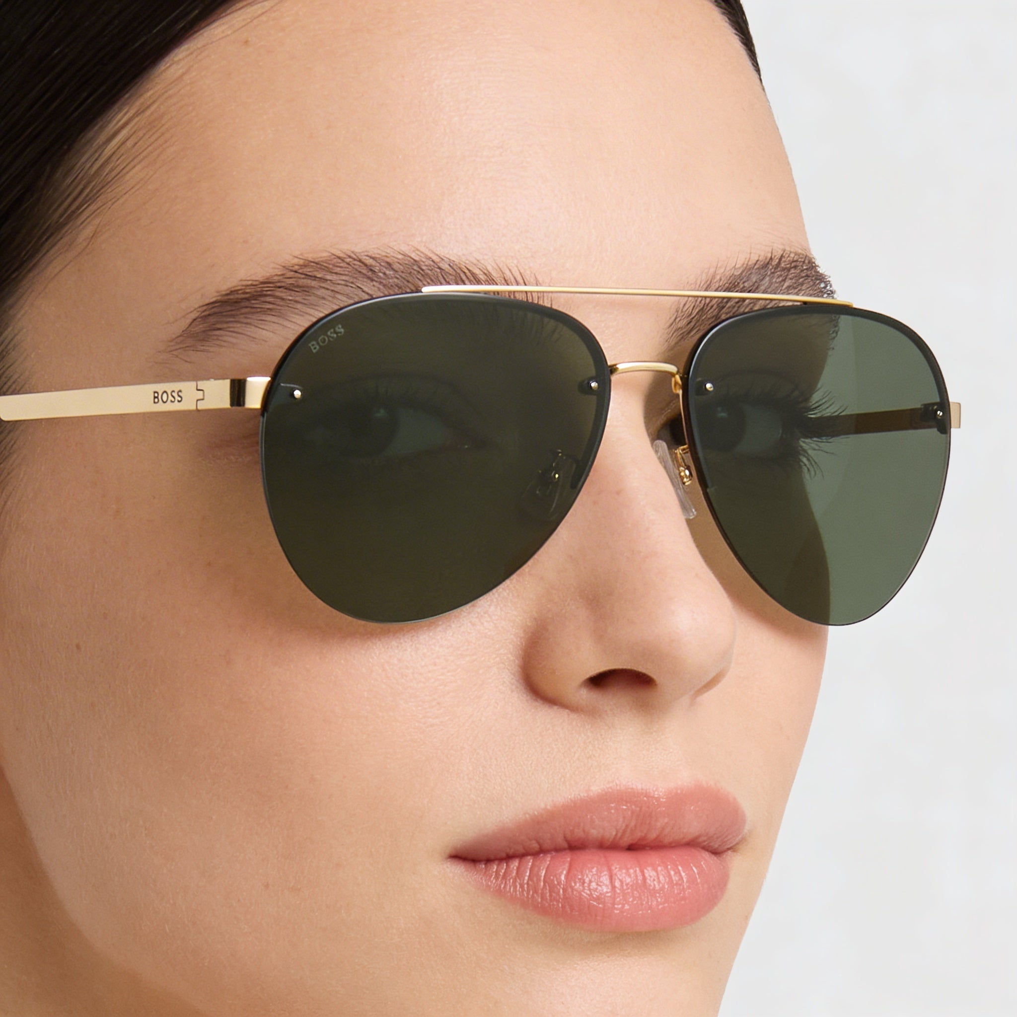 HUGO BOSS Modern Women's Metal Frame Matte Gold Polycarbonate Lenses UV Protected Sunglasses, Lens Width 62mm, Photo 4