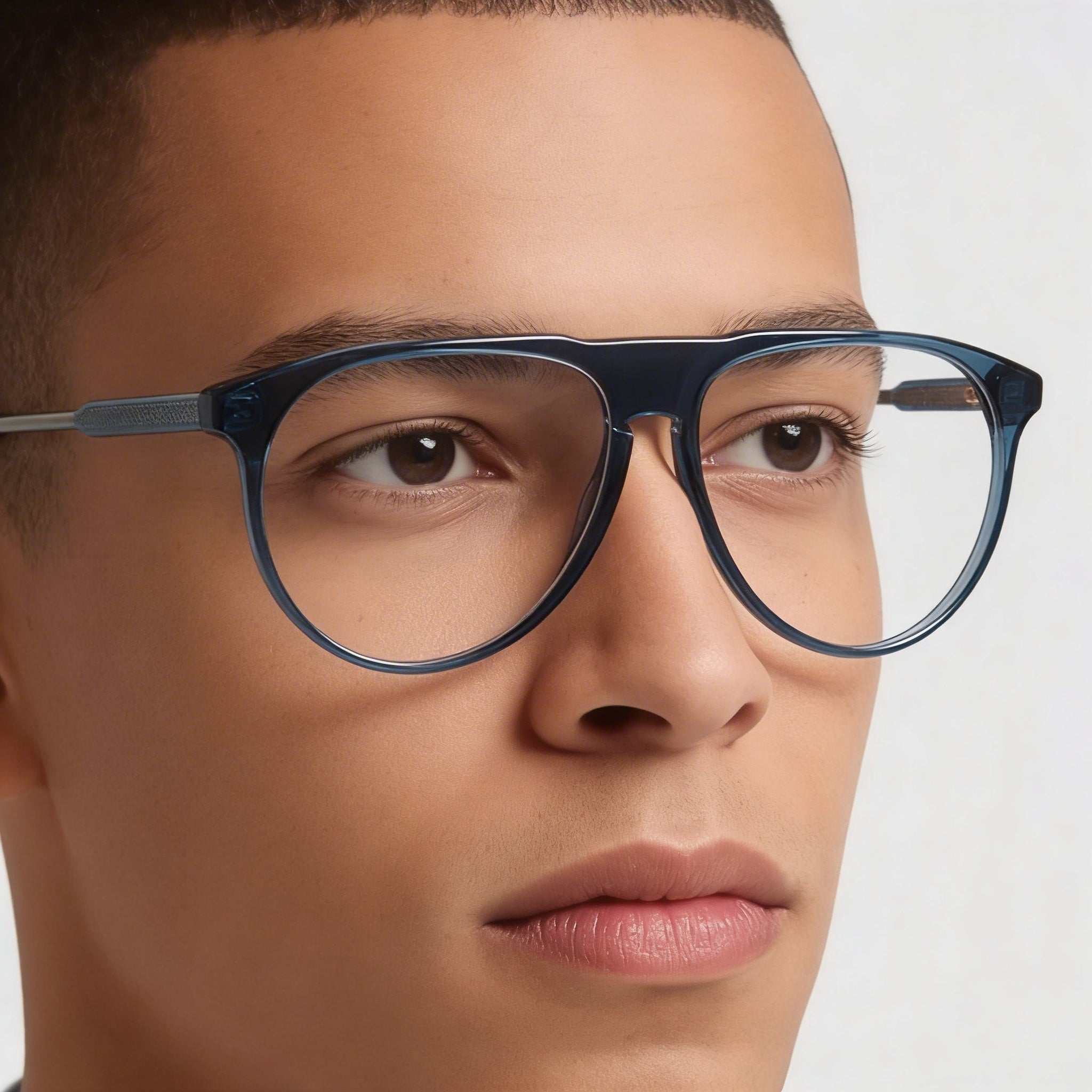 Victoria Beckham Vb2602 Gafas diseñadas para hombre, con montura de color verde azulado y lentes de policarbonato, con dimensiones específicas de 58-13-140, Photo 4
