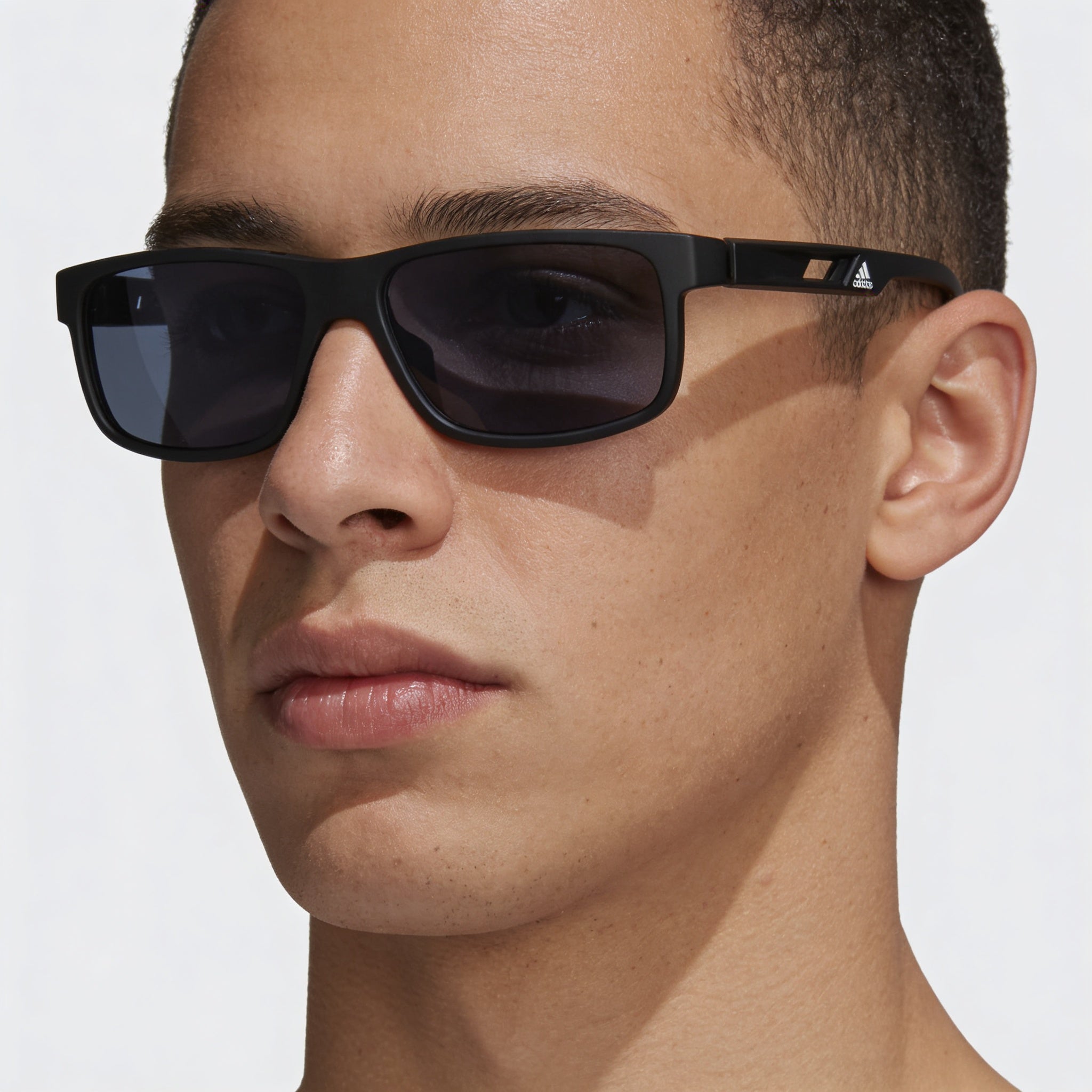 Gafas de sol Adidas Classic para hombre, cuadradas, de plástico, sin polarizar, con protección UV, color negro ahumado, 55 mm, Photo 3