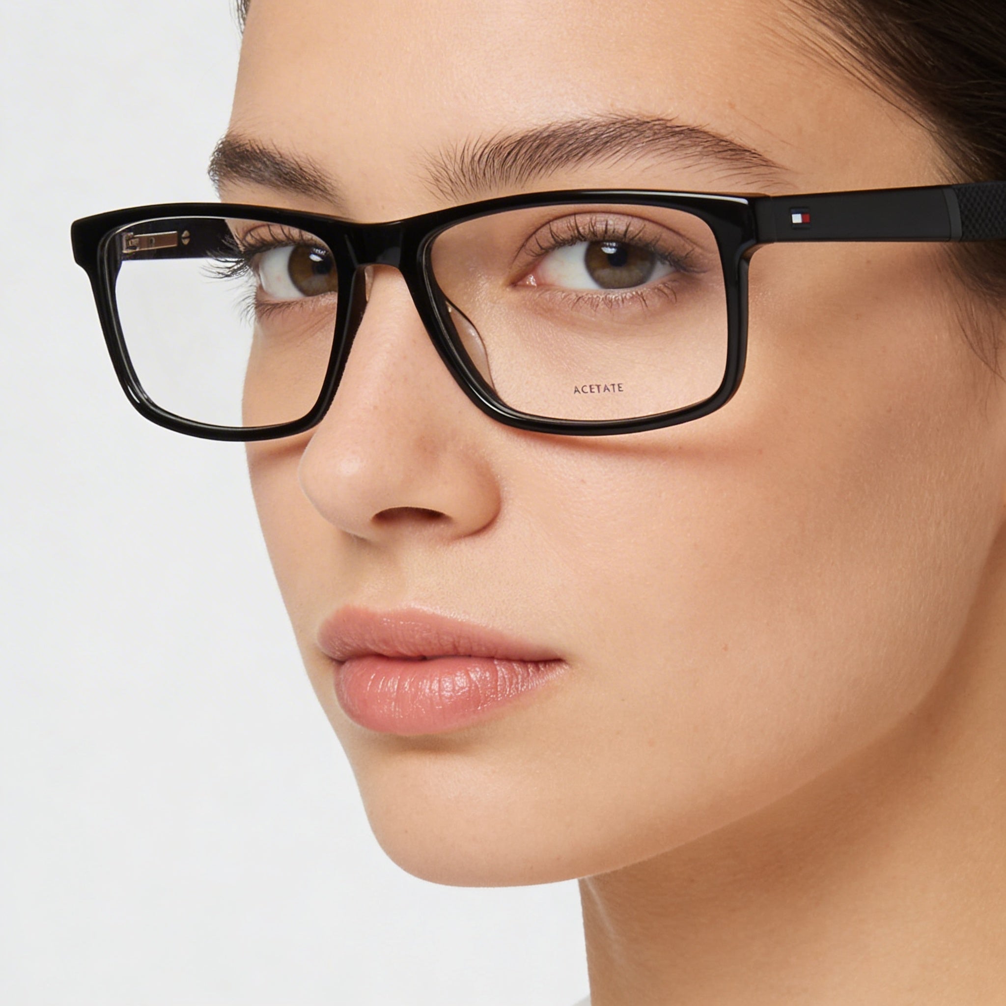 Tommy Hilfiger Gafas Modernas de Montura de Acetato para Mujer, Negras, con Lentes de Policarbonato, Ancho de Lente de 56 mm, Photo 5