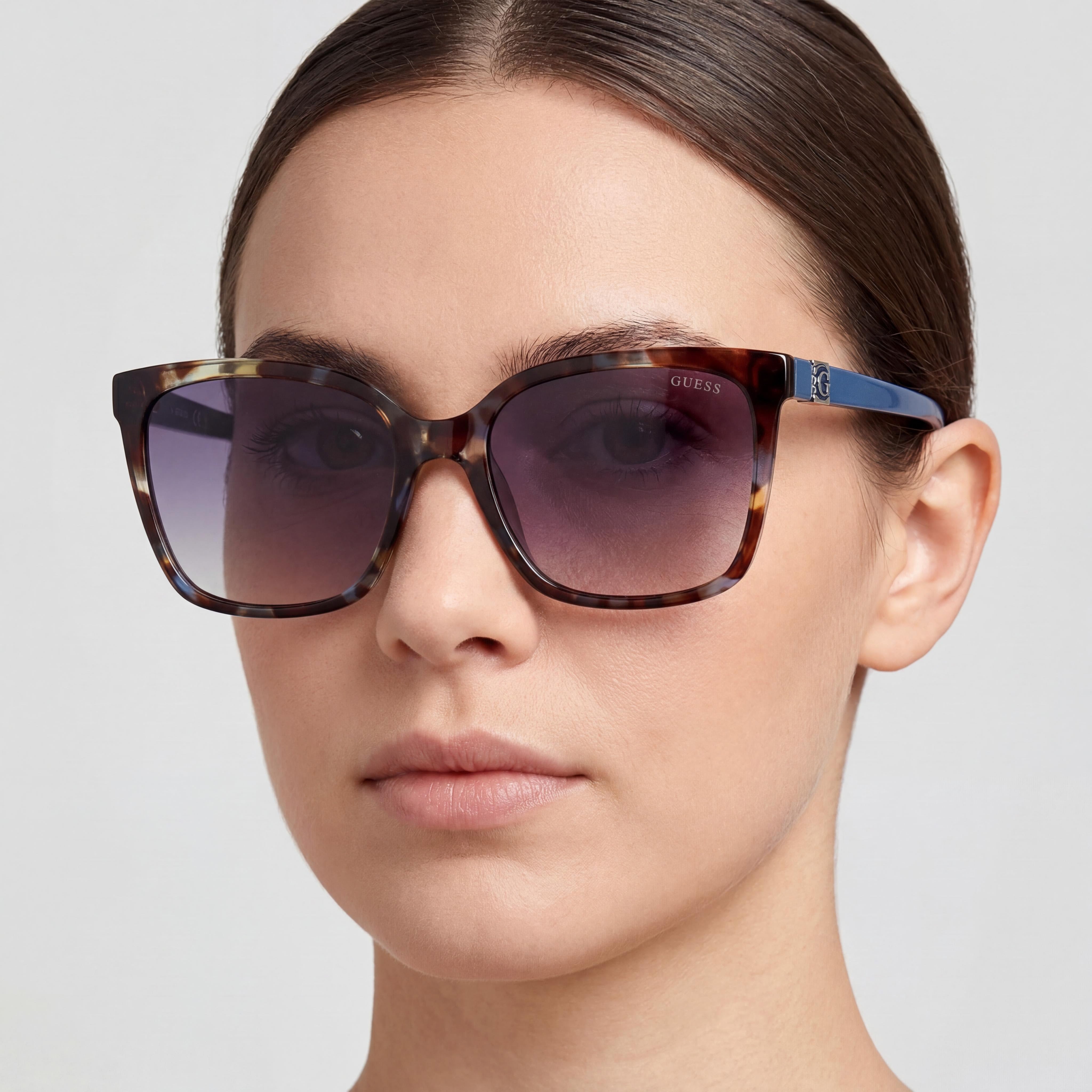 GUESS Casual Women's Polycarbonate Blue Gradient Smoke 100% UV Protection Sunglasses 57mm, Photo 5
