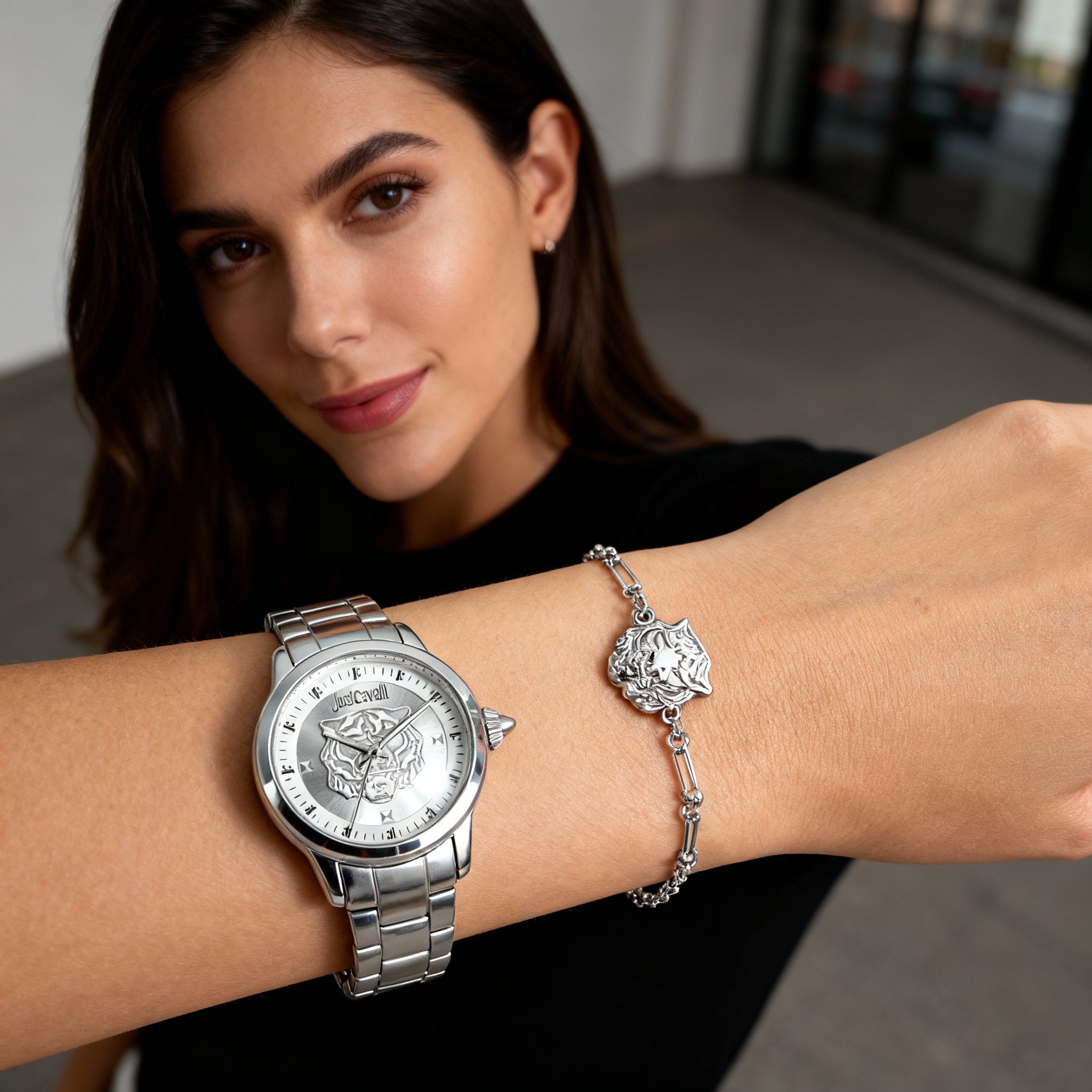 Just Cavalli Women's Watch & Bracelet Set, Silver-Tone Stainless Steel, Quartz Movement, 30mm Case, Photo 4