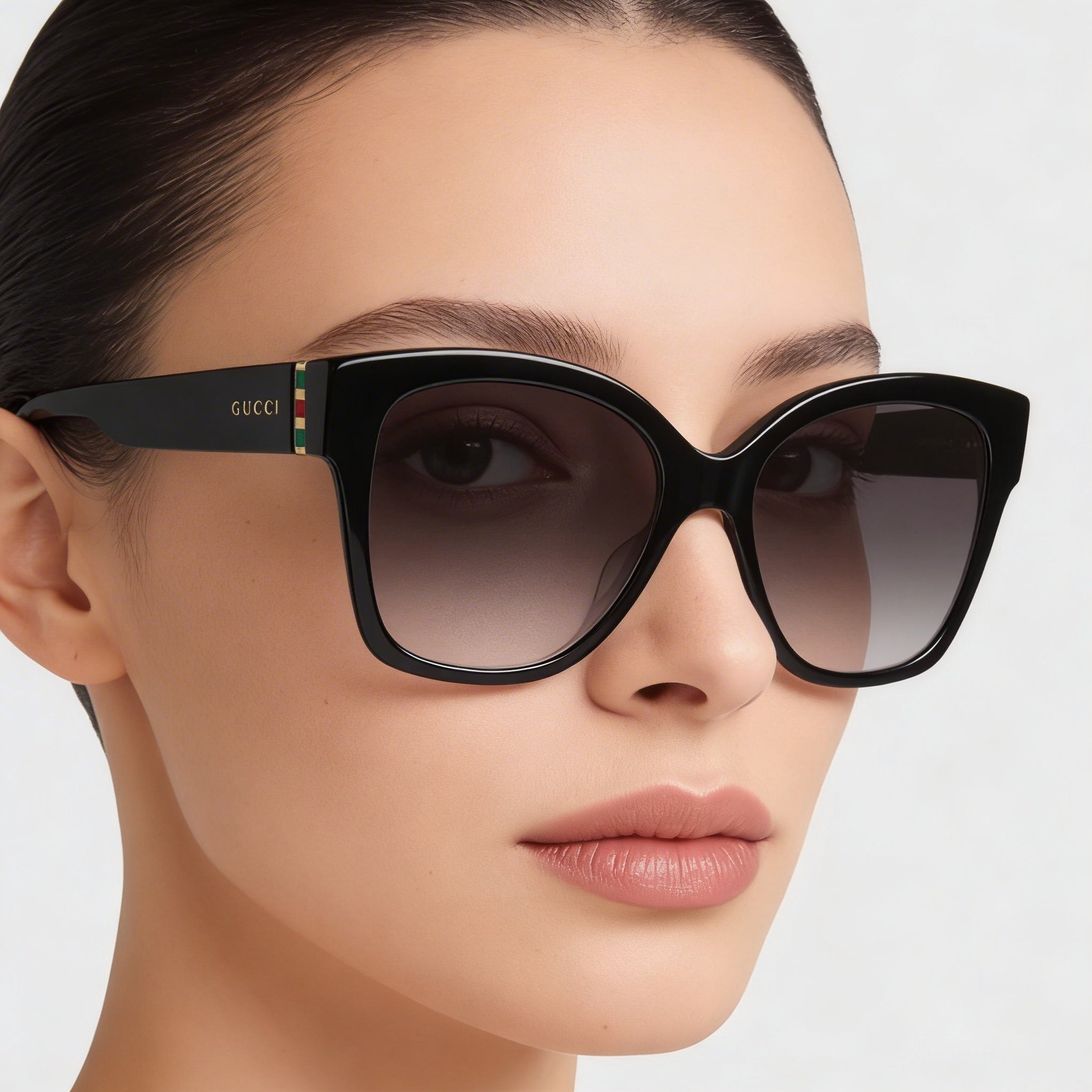 Gucci Classic Women's Black Gold Grey Plastic Frame, Black Gold Grey Gradient UV Protected Sunglasses 54mm, Photo 3
