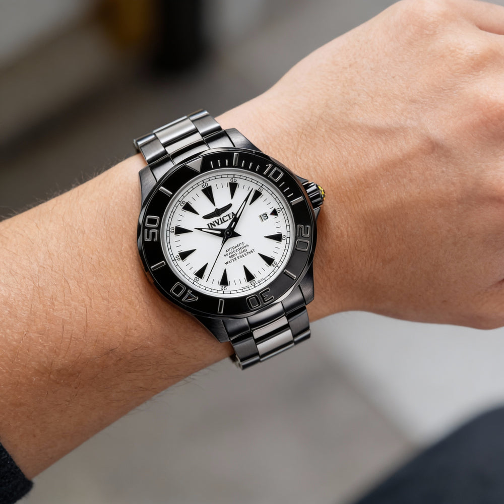 Reloj Invicta Diver Automático Unisex de 47 mm de acero inoxidable, negro/blanco, resistente al agua hasta 20 ATM