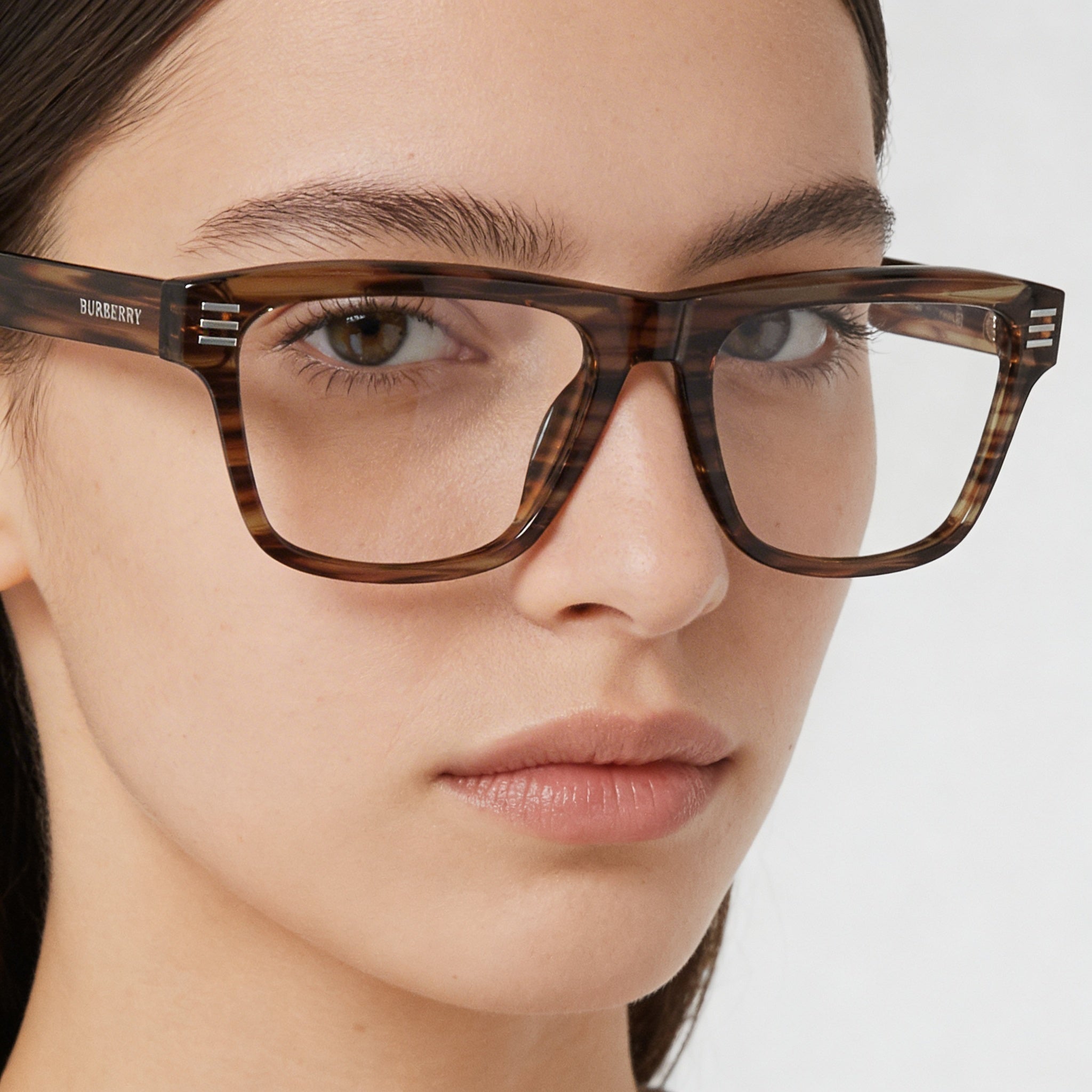 Montura de gafas Burberry para mujer en color marrón, aptas para prescripción médica, con lentes transparentes de demostración y puente de 18 mm., Photo 5