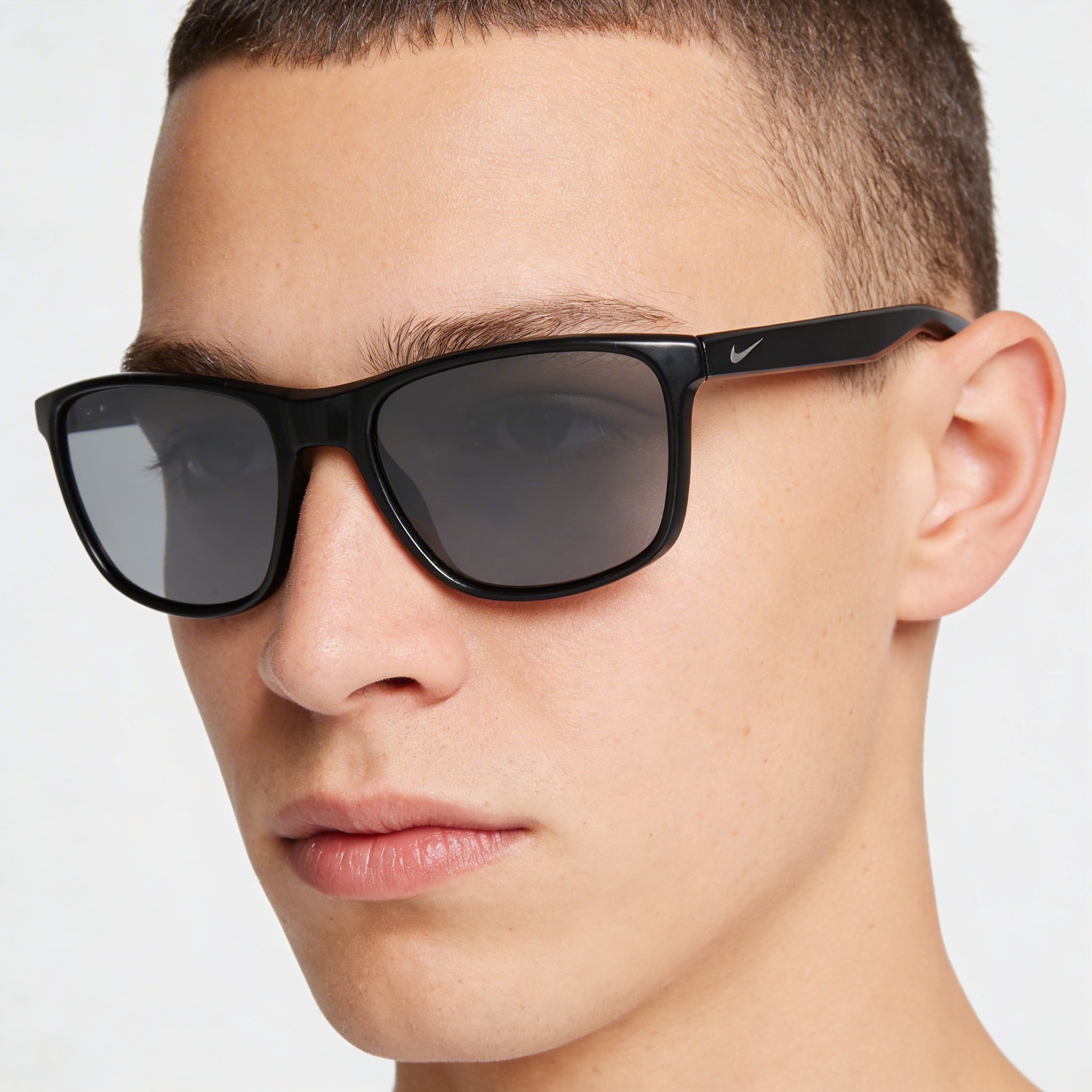 NIKE Modern Unisex Sunglasses with Black/Grey Frame and Grey Lenses, Photo 4