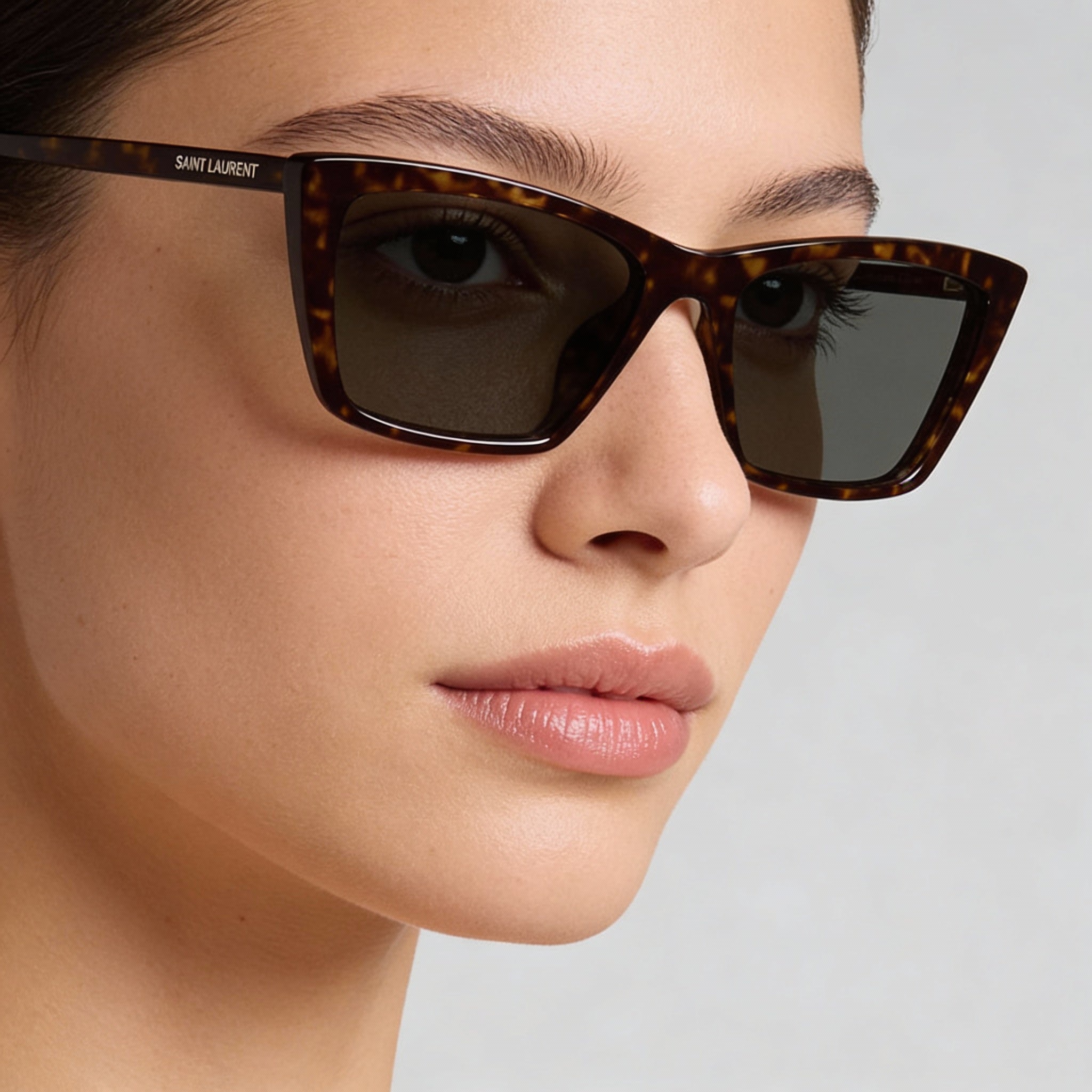 Gafas de sol Saint Laurent para mujer, montura gris Havana beige con lentes plateadas polarizadas con protección UV de 54 mm, Photo 4