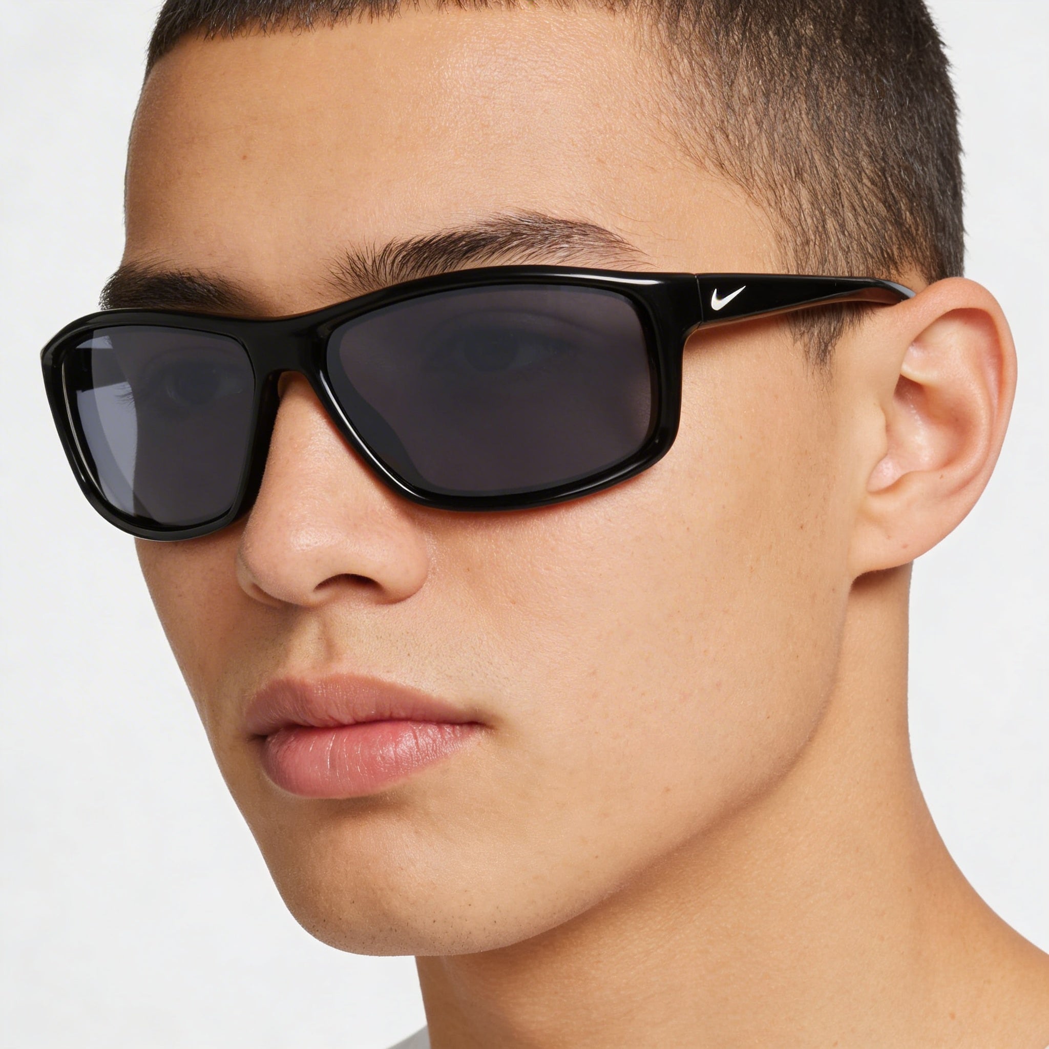 Gafas de sol deportivas unisex Nike Adrenaline con montura envolvente, negras, de acetato gris, protección UV 29-66-135, Photo 4