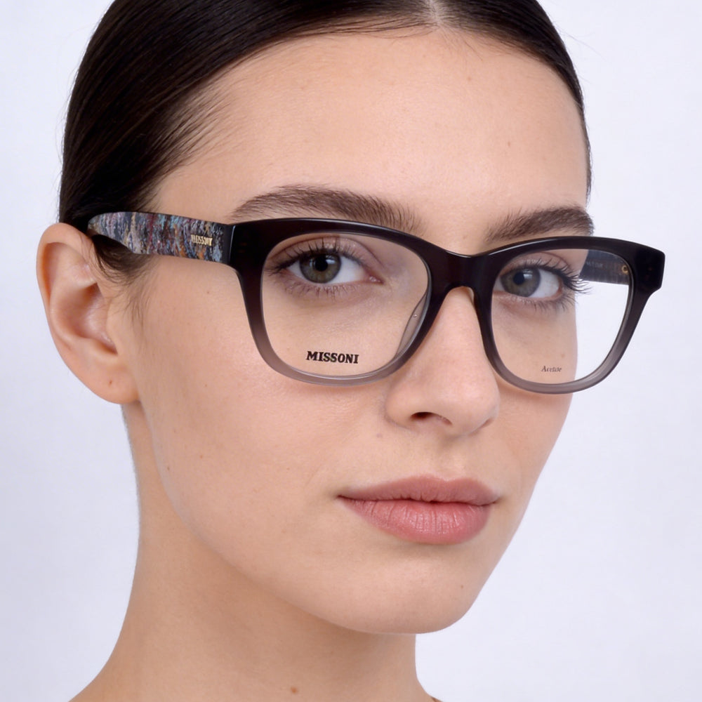 Gafas Missoni Modern para mujer con montura de acetato gris, lentes de 50 mm de ancho, puente de 19 mm y patillas de 140 mm.