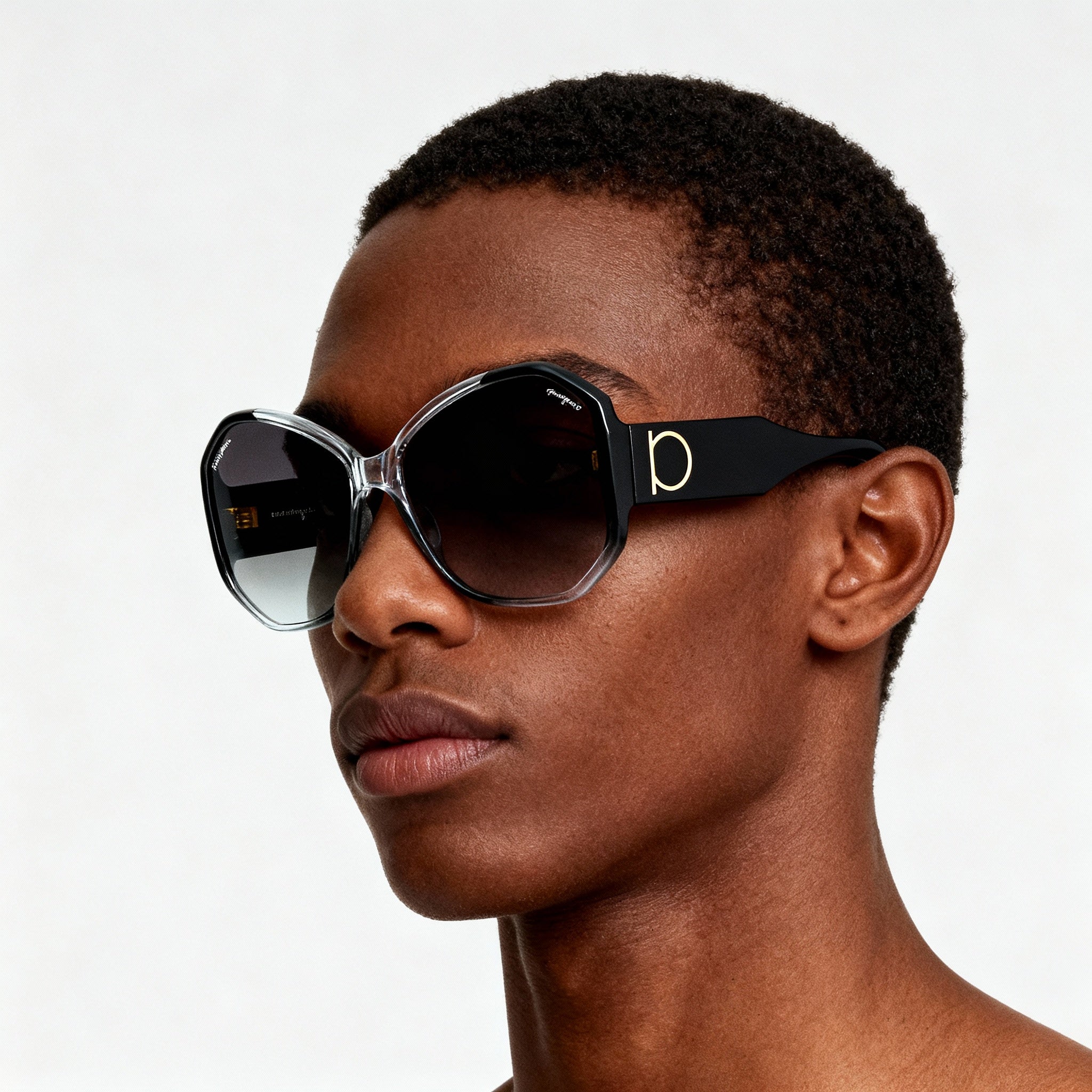 Salvatore Ferragamo SF942S Contemporary Fashion Butterfly Women's Grey Gradient Plastic Non-Polarized Sunglasses 61-17-145, Photo 5