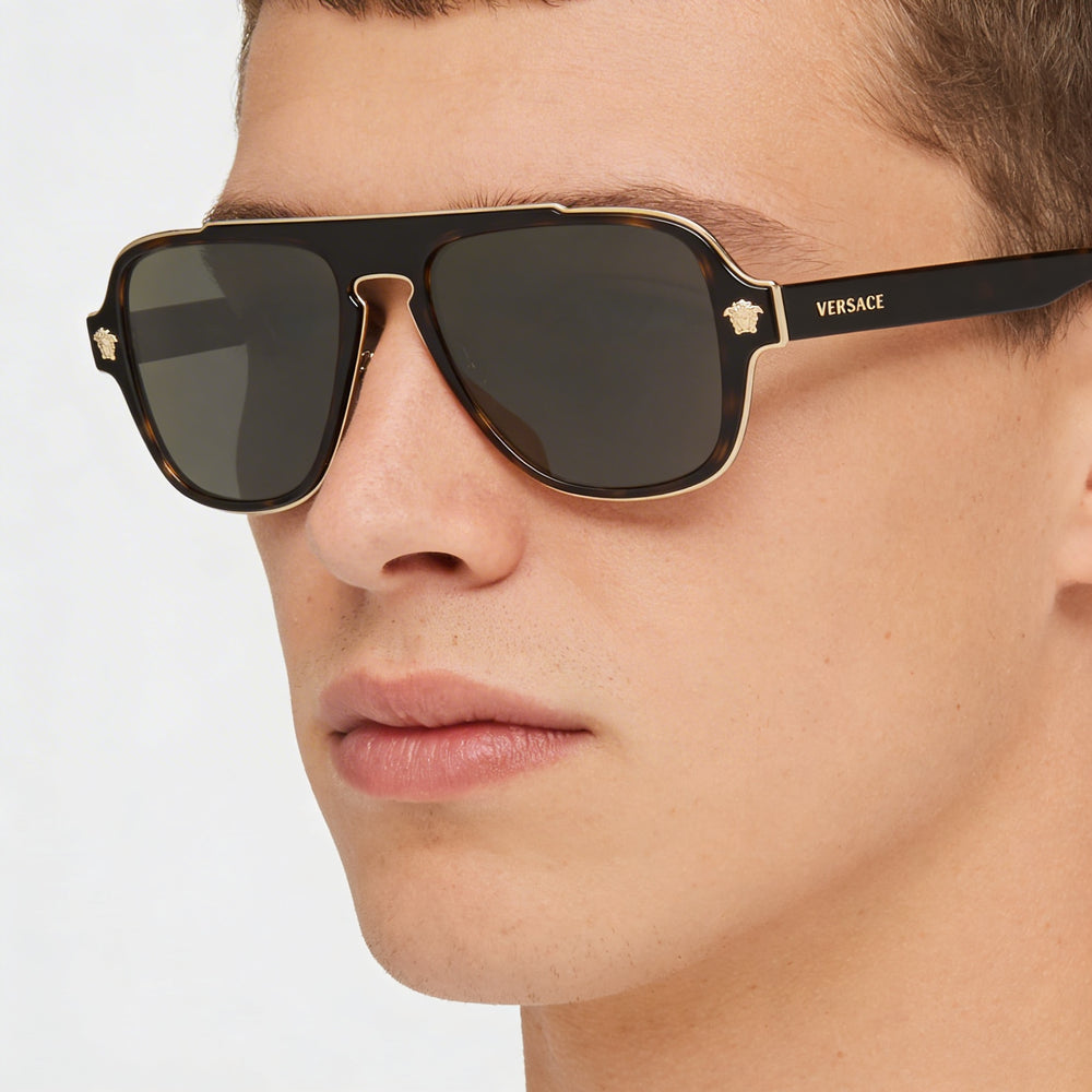 Gafas de sol cuadradas con montura completa de plástico Versace VE2199 para hombre Havana con lentes doradas de 56 mm con protección UV