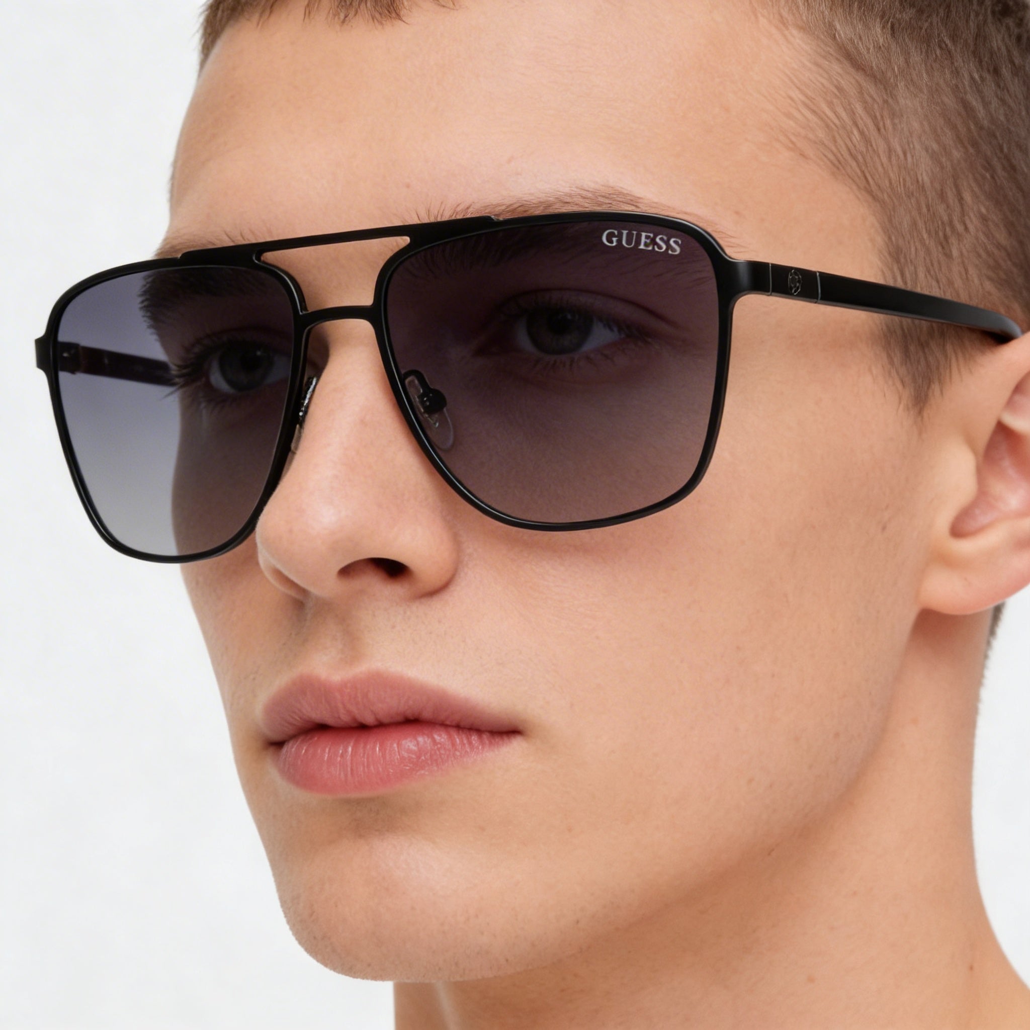 GUESS Comtemporary Unisex Matte Black Metal Frame Non-Polarized Tri Acetate Cellulose Smoke Lenses with UV Protection 60mm, Photo 4