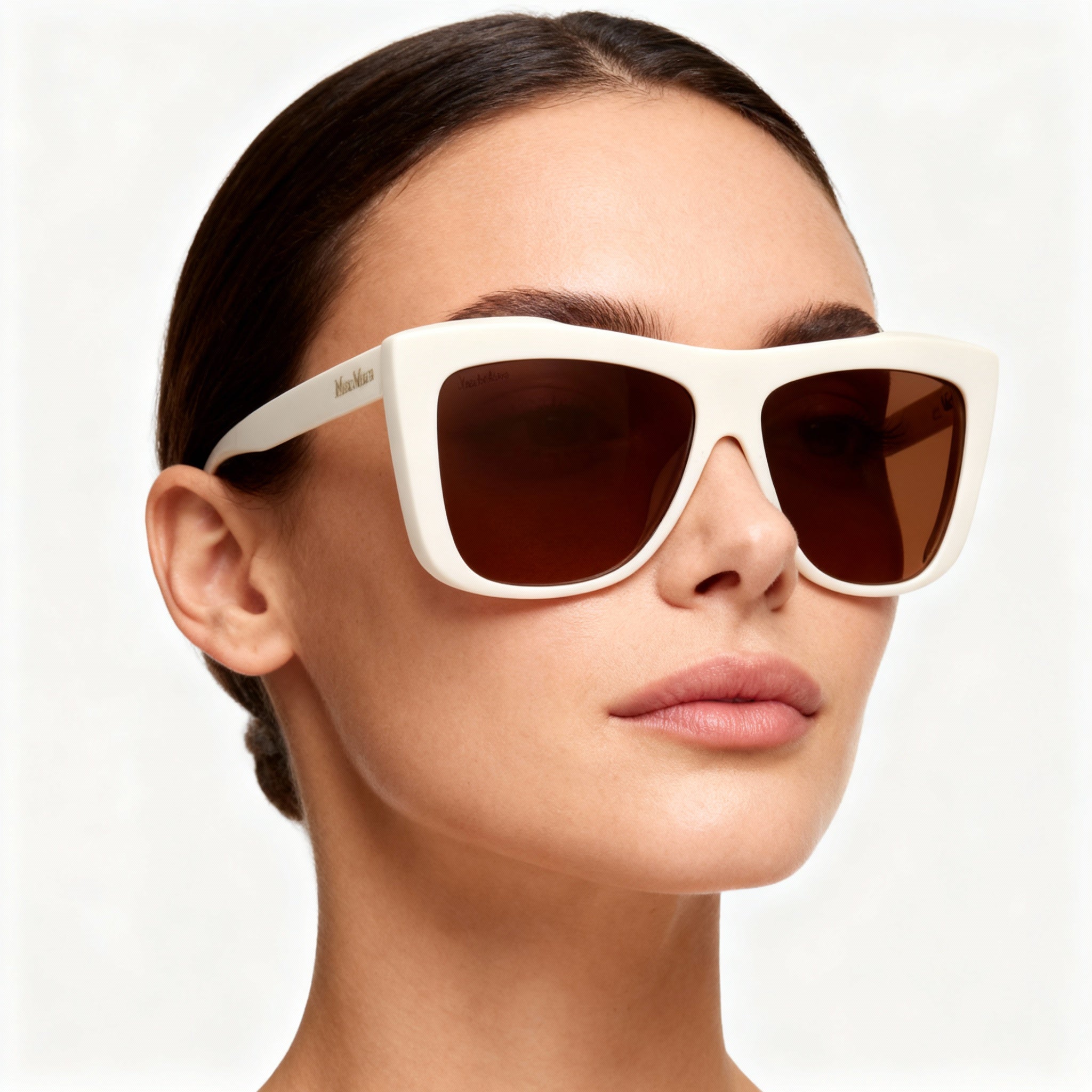 MaxMara Women's Eyewear, crafted with Gold Plastic Frame and Brown Non-Polarized Acetate Lenses, Photo 4