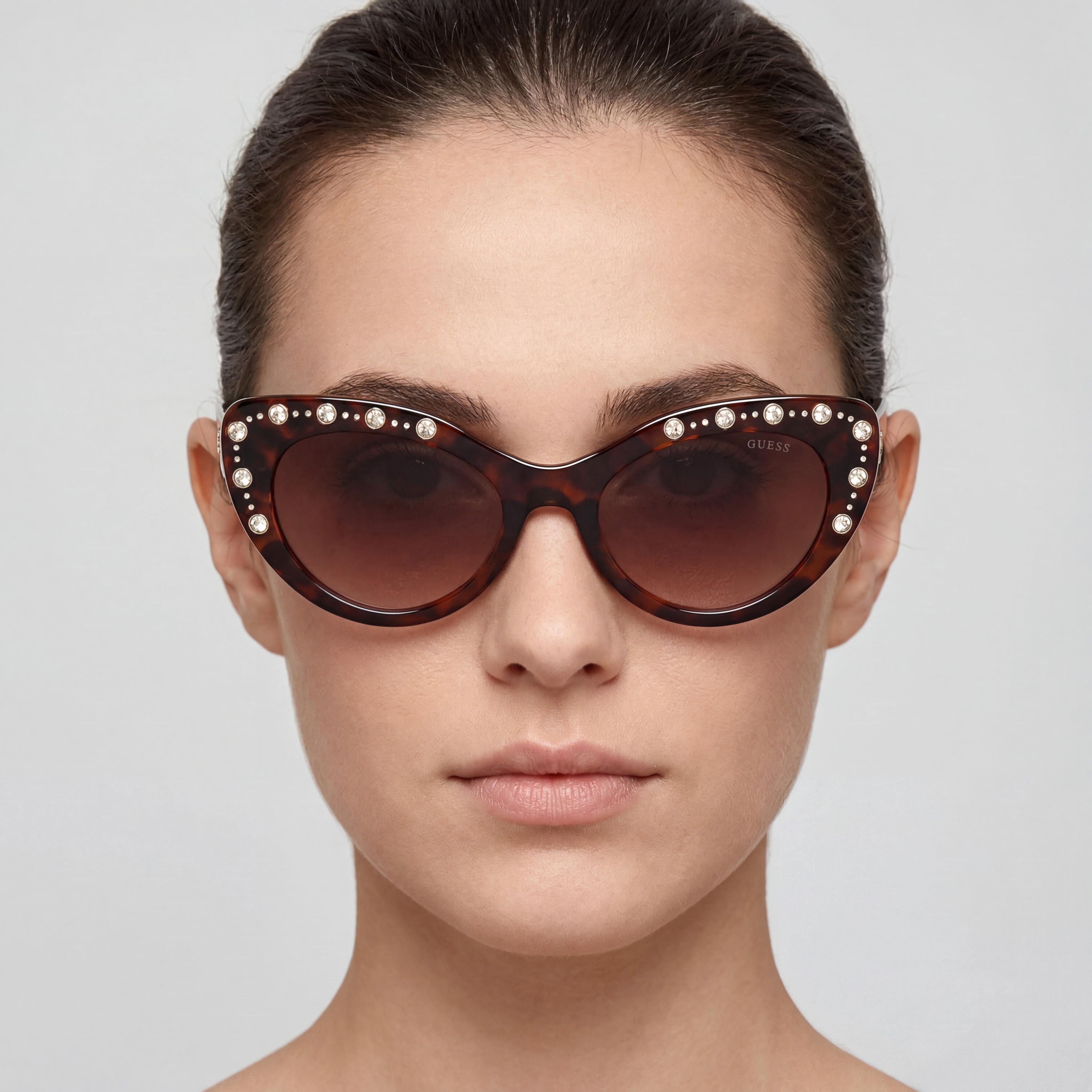 GUESS Women's Cat-eye Rhinestone Plastic Dark Havana Frame Sunglasses Brown Gradient 54mm, Photo 4