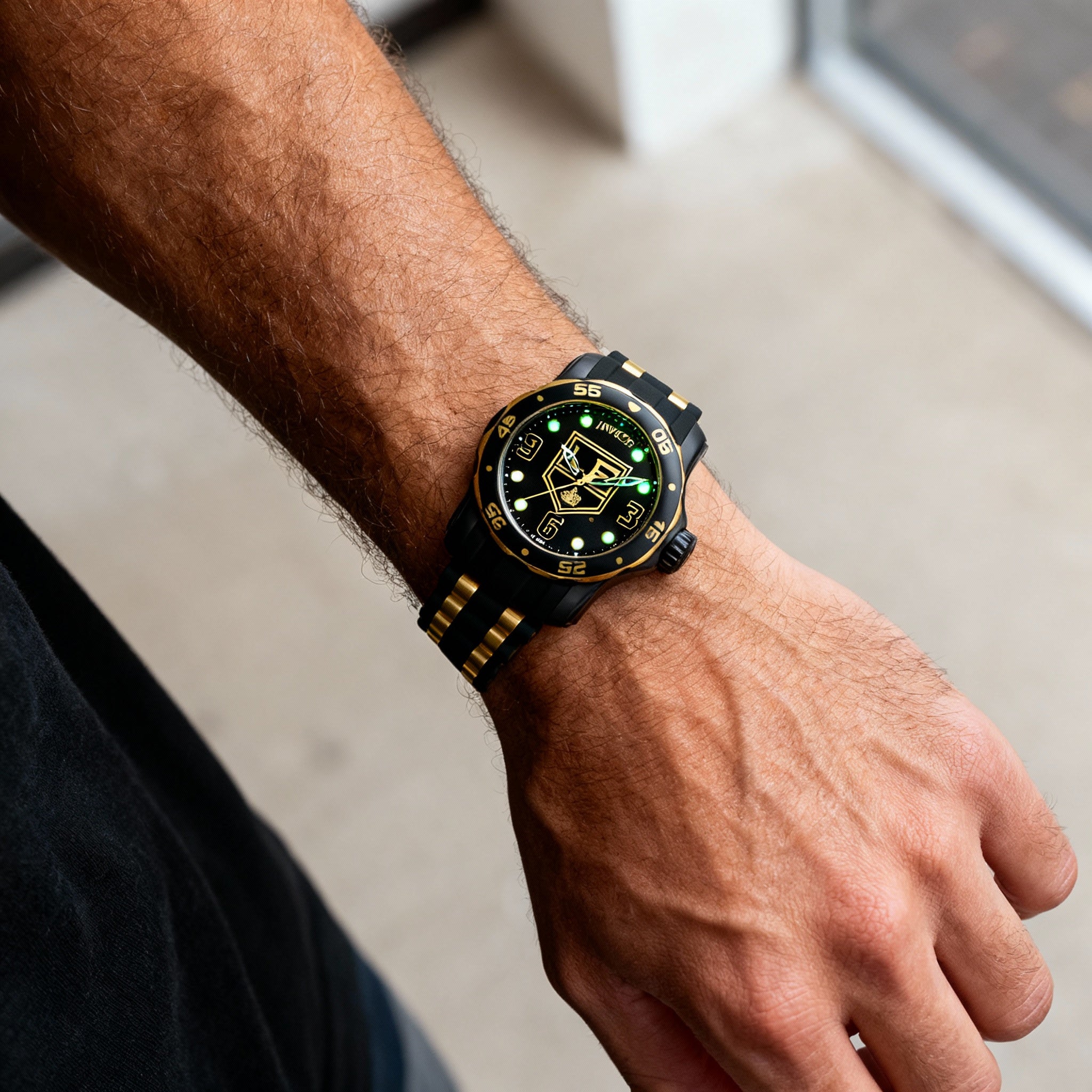 Invicta 42309 Men's Quartz 100M Water Resistant Watch, Black & Gold-Tone, 48mm, Photo 4