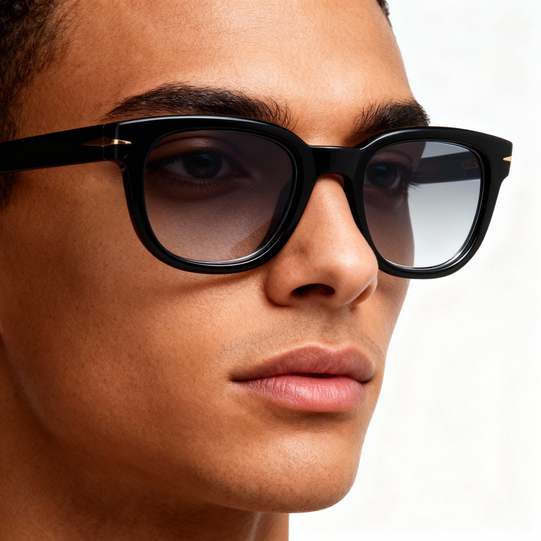 David Beckham DB 7097 Unisex Sunglasses with Black Plastic Frame and Non-polarised Black Lenses 50mm, Photo 5