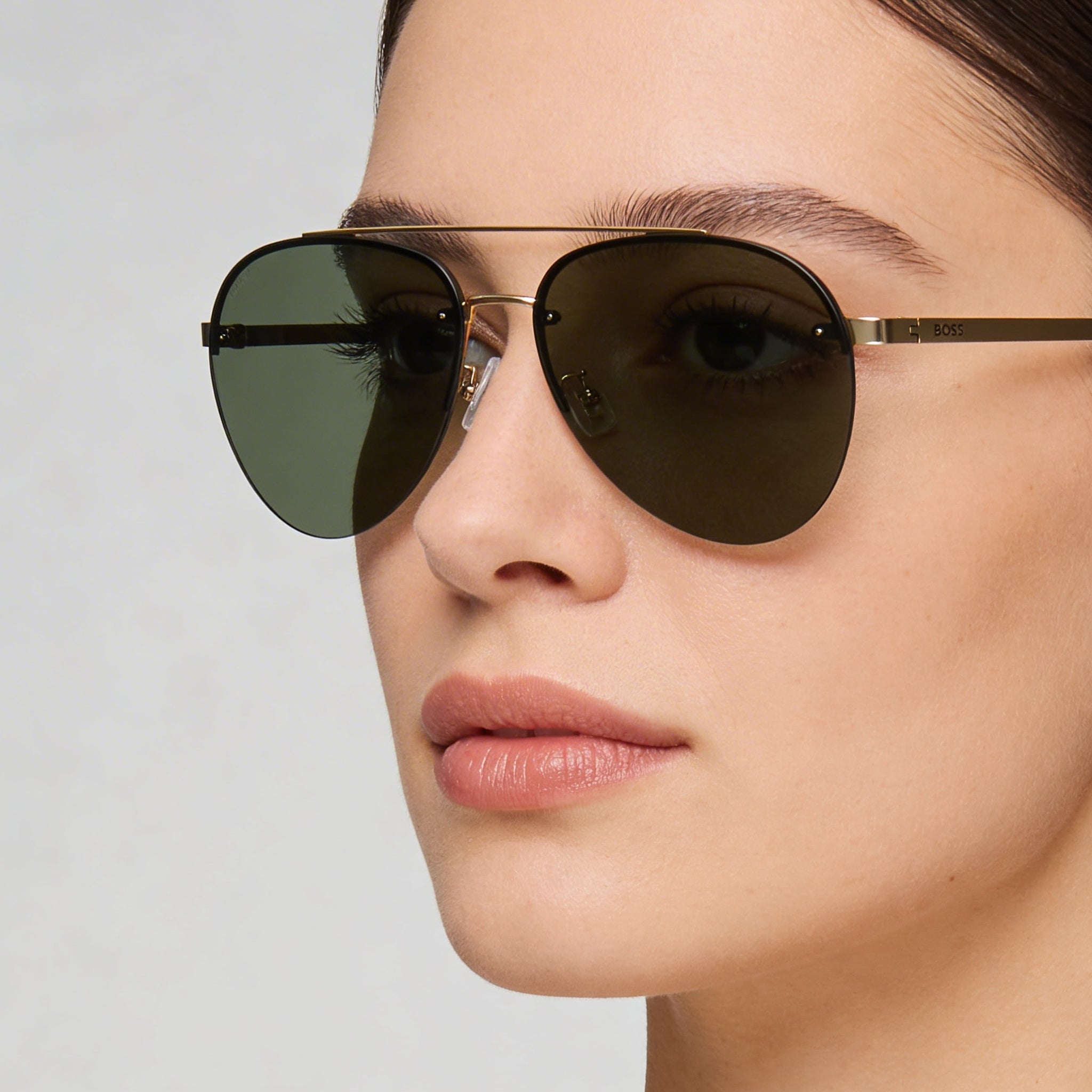 HUGO BOSS Modern Women's Metal Frame Sunglasses with Polycarbonate Lenses and UV Protection, Matte Gold, 62mm Lens Width, Photo 5