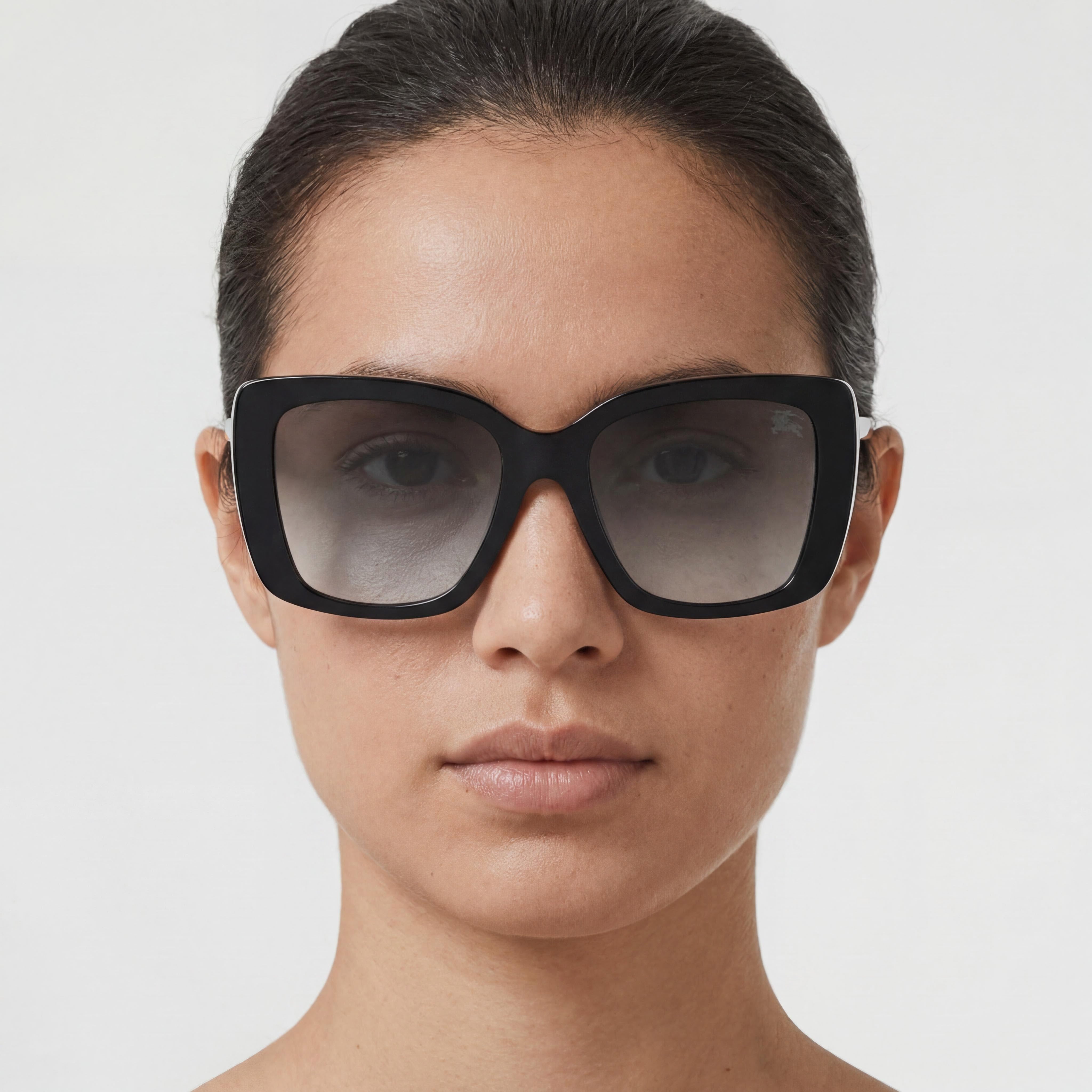 Gafas de sol informales BURBERRY para mujer con montura de acetato negro y lentes degradadas grises de 54 mm, Photo 5