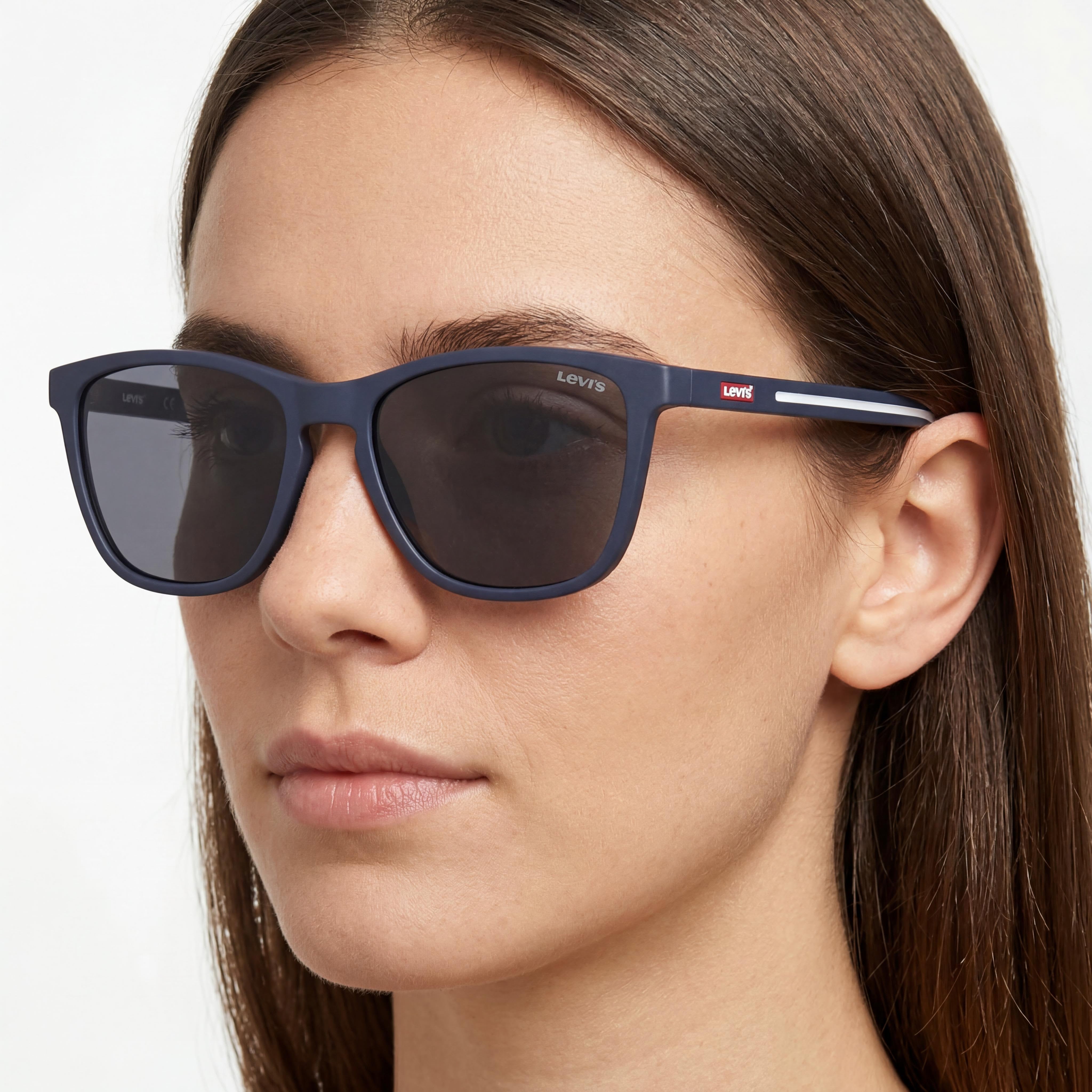 Gafas de sol para mujer Levi's con montura azul mate de poliamida ecológica y protección UV, 57 mm, Photo 3
