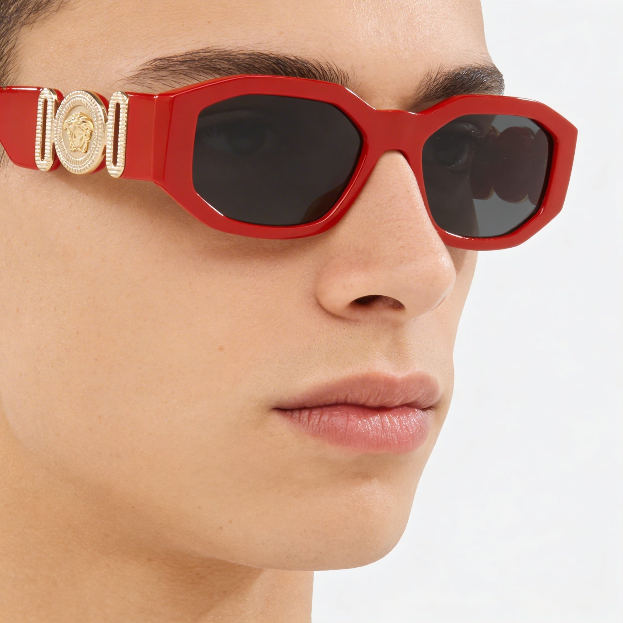 Gafas de sol unisex geométricas Versace con montura de propionato rojo y gris y cristales de policarbonato gris oscuro, 53 mm, Photo 3