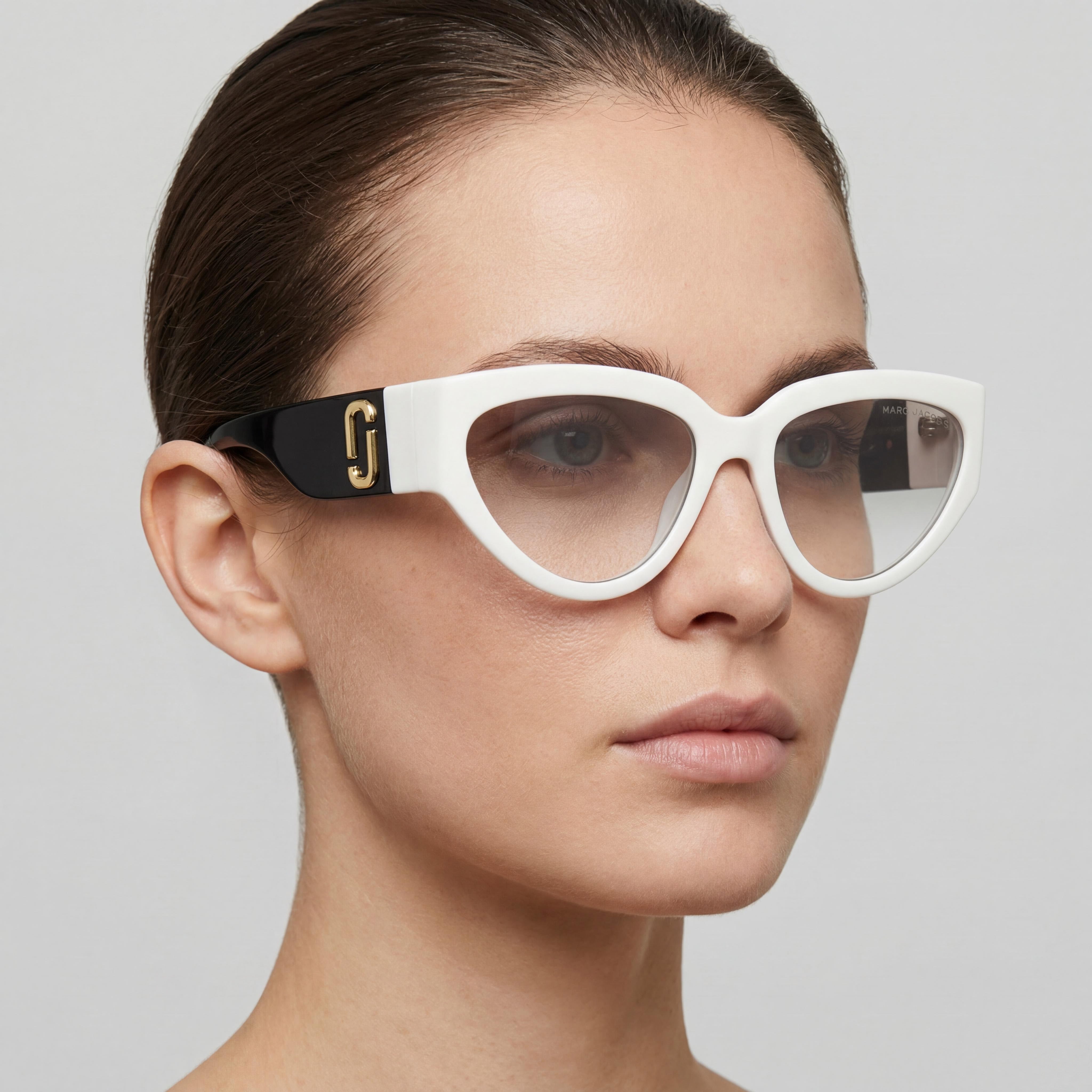 Gafas de sol Marc Jacobs Modern para mujer con montura de plástico blanca y negra con protección UV, ancho de lente de 57 mm, Photo 4