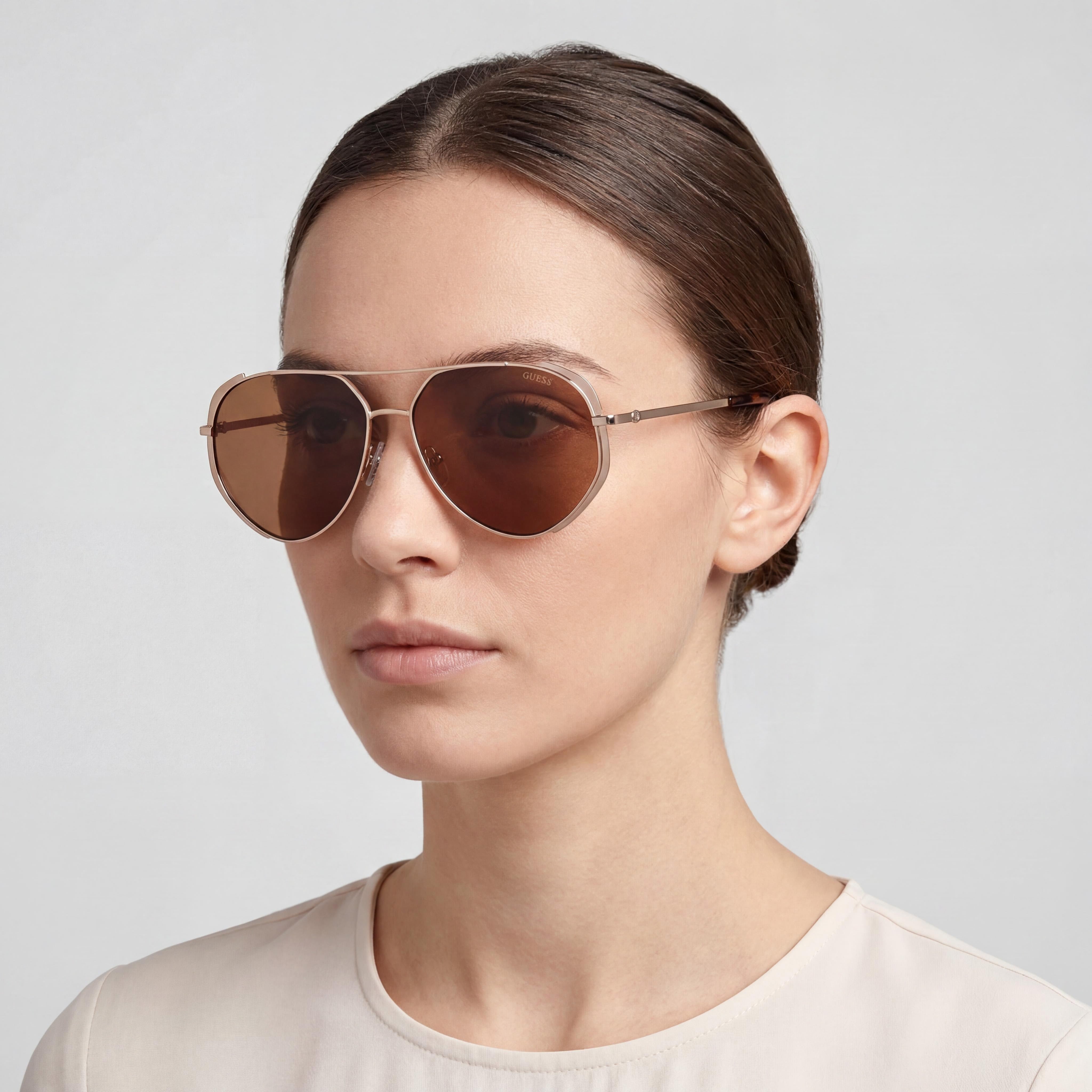 GUESS GU00219 Women's Matte Pale Gold Metal Frame with Gradient Gold Lenses Sunglasses 59mm, Photo 4