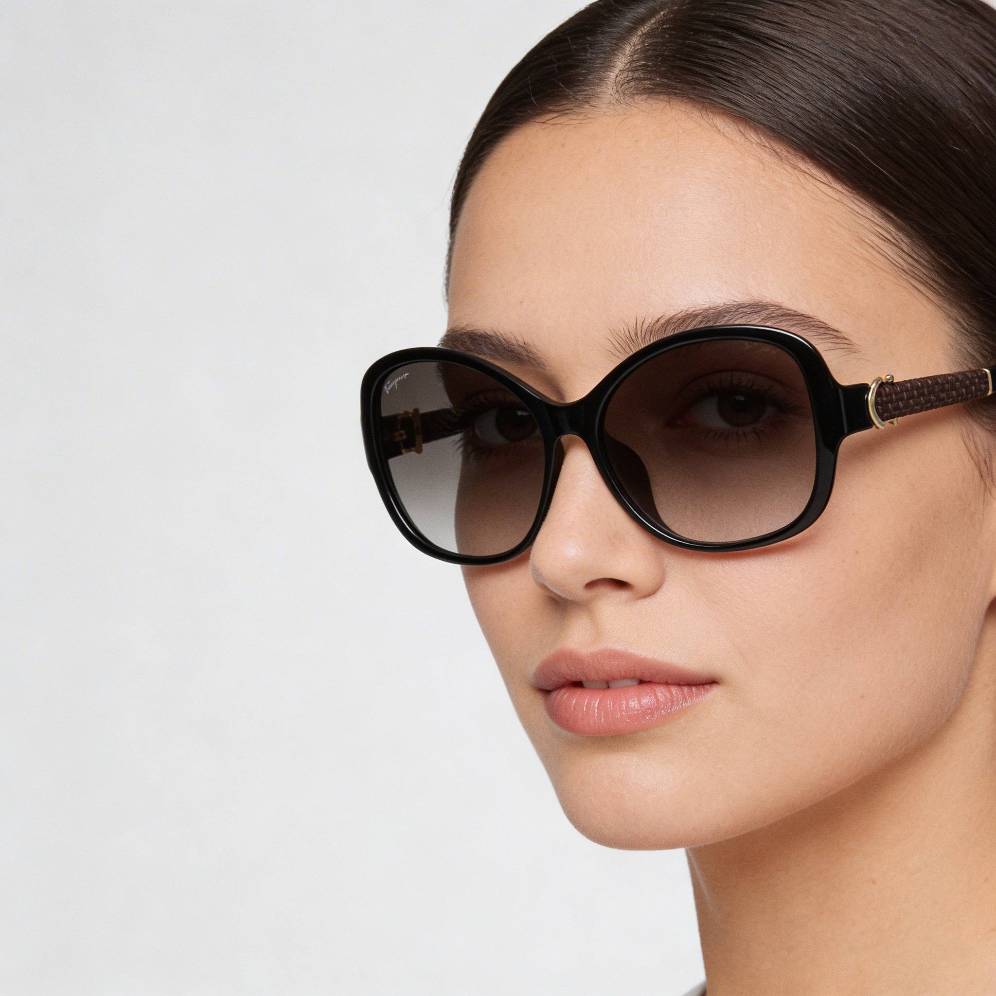 Gafas de sol Ferragamo Oval Gradiente Negro Gris de Mujer con Montura de Plástico Negro Gris Gradiente, Lente de Gradiente Gris, Protección UV, 59mm, Photo 5