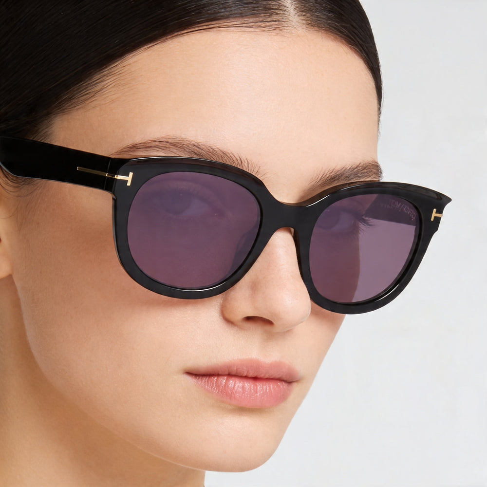 Tom Ford Tamara FT1114 Gafas de sol para mujer con montura de plástico negro brillante, lentes ahumadas, protección UV del 100 %, 54 mm
