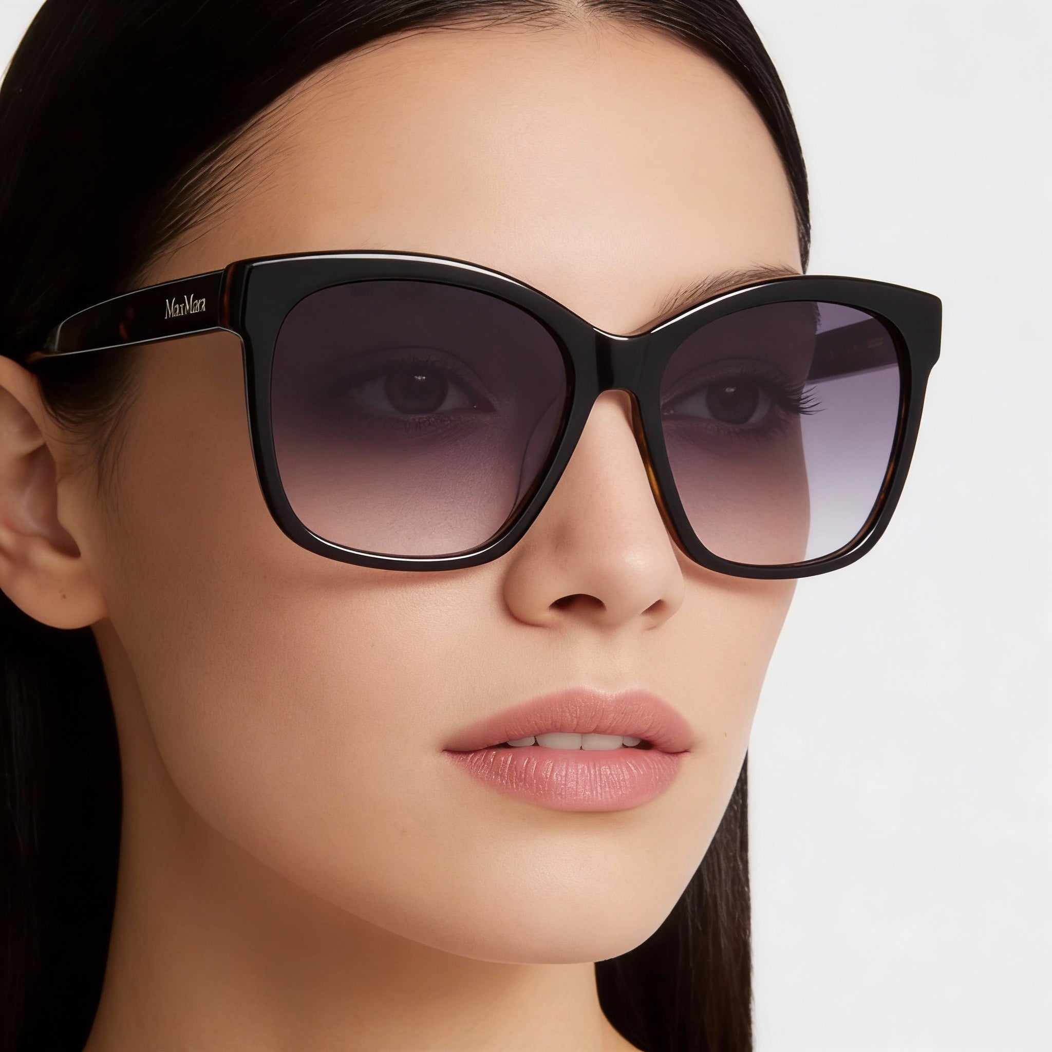 Gafas de sol casuales MaxMara para mujer, montura de acetato negro, lentes ahumadas degradadas, protección UV, 56 mm, Photo 4