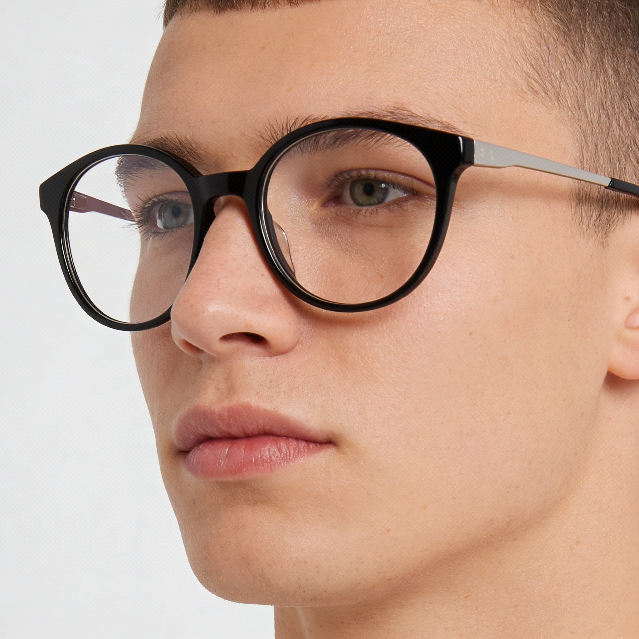 Gafas unisex modernas Under Armour con montura de acetato negro y lentes negras no polarizadas de 50 mm de ancho., Photo 5