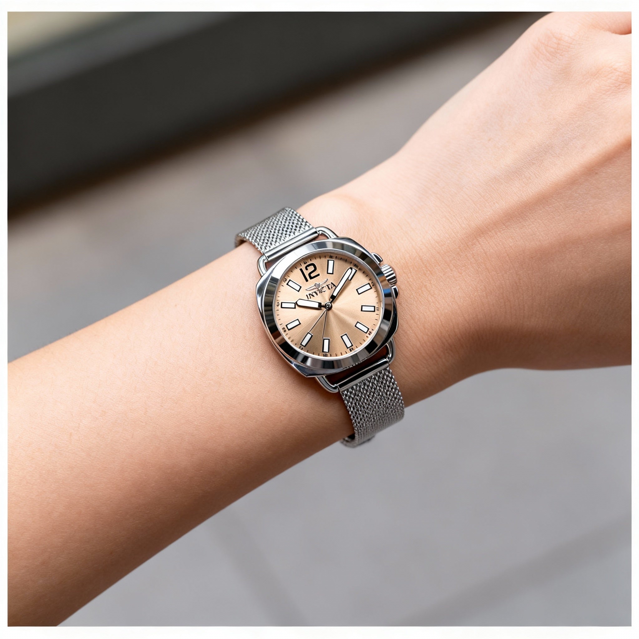 Reloj Invicta 46337 de acero inoxidable para mujer, esfera rosa, cuarzo, resistente a arañazos, resistente al agua hasta 50 m, 32 mm, Photo 4